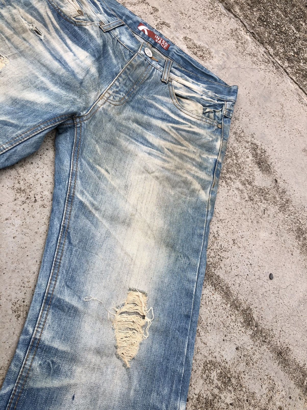 Hypebeast INTERFACE WASHED BLUE DISTRESSED DENIM Size US 32 / EU 48 - 5 Thumbnail