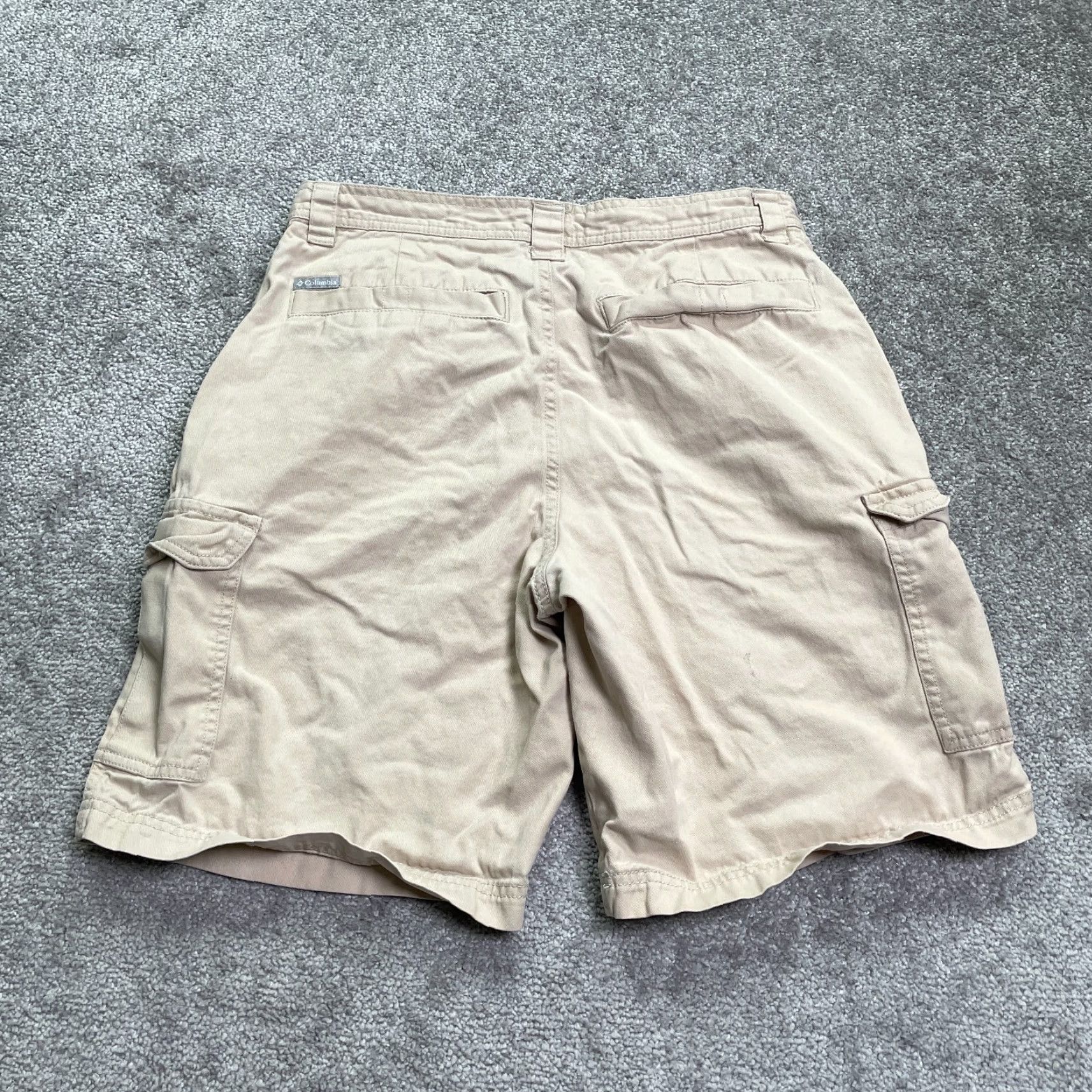 Vintage Columbia Cargo Shorts Men 32W 10L Beige Cotton Outdoor Casual Size US 32 / EU 48 - 2 Thumbnail