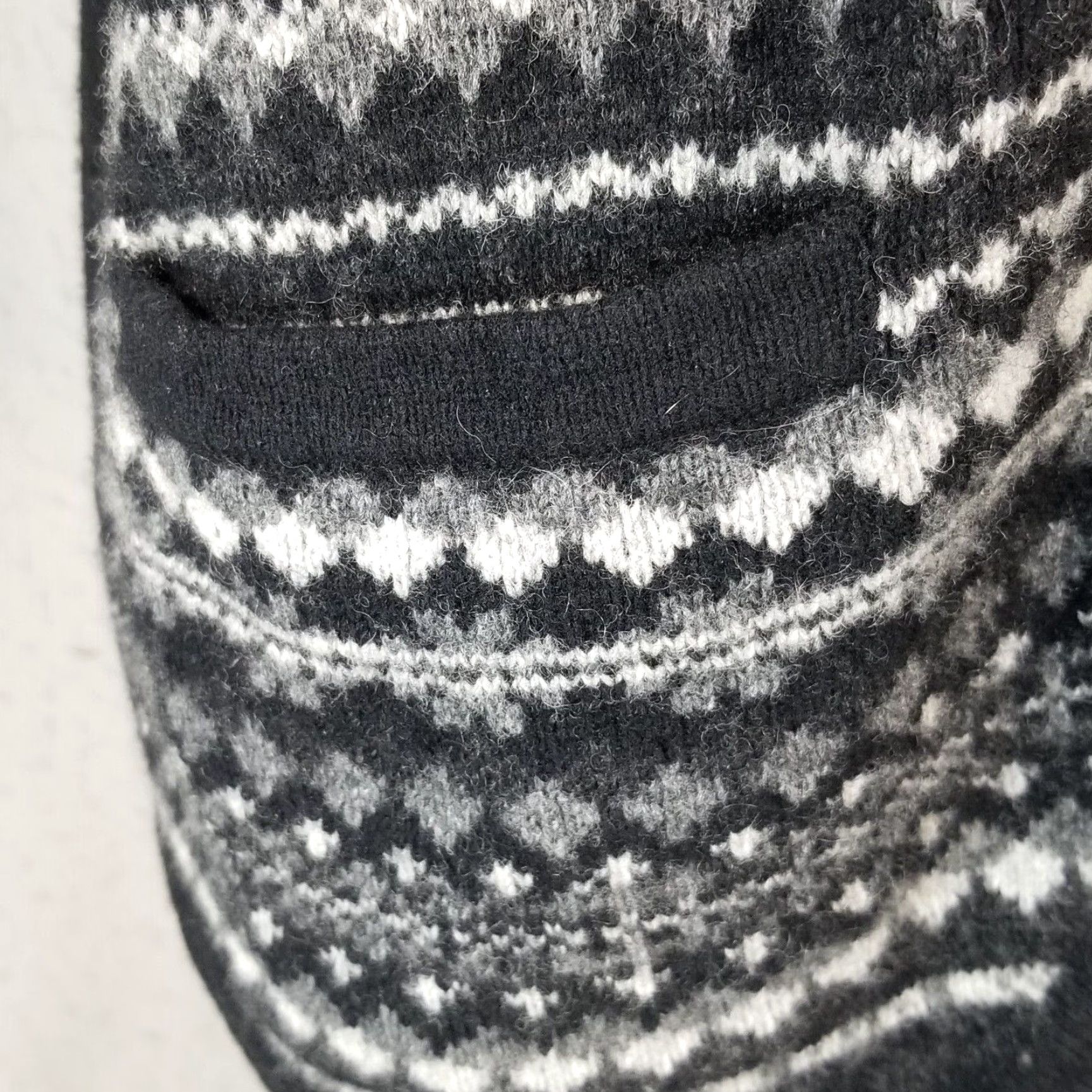 VINTAGE Jos. A. Bank Sweater Vest Men's Large Black Wool Blend Fair Isle Luxury Casual Workwear Hipster Preppy