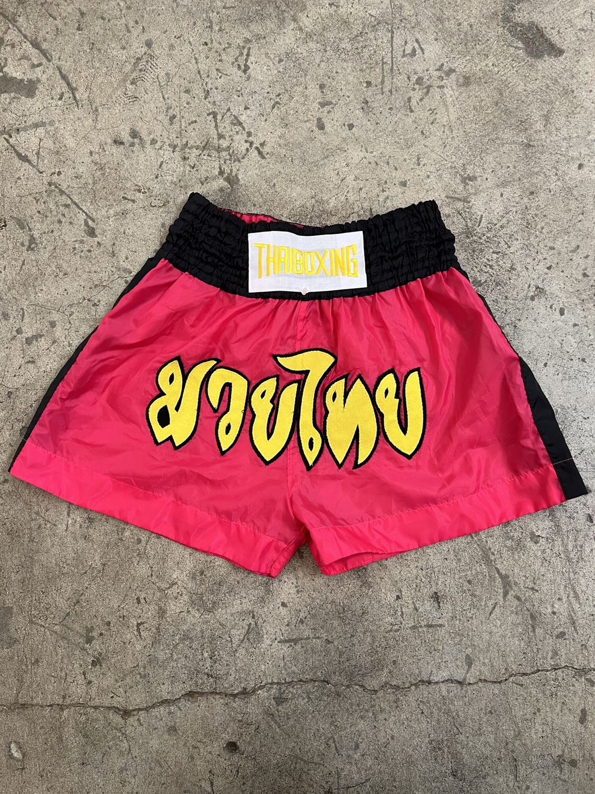 Vintage Vintage rare red Thaiboxing Shorts sizes 28”-36” Size US 32 / EU 48 - 1 Thumbnail