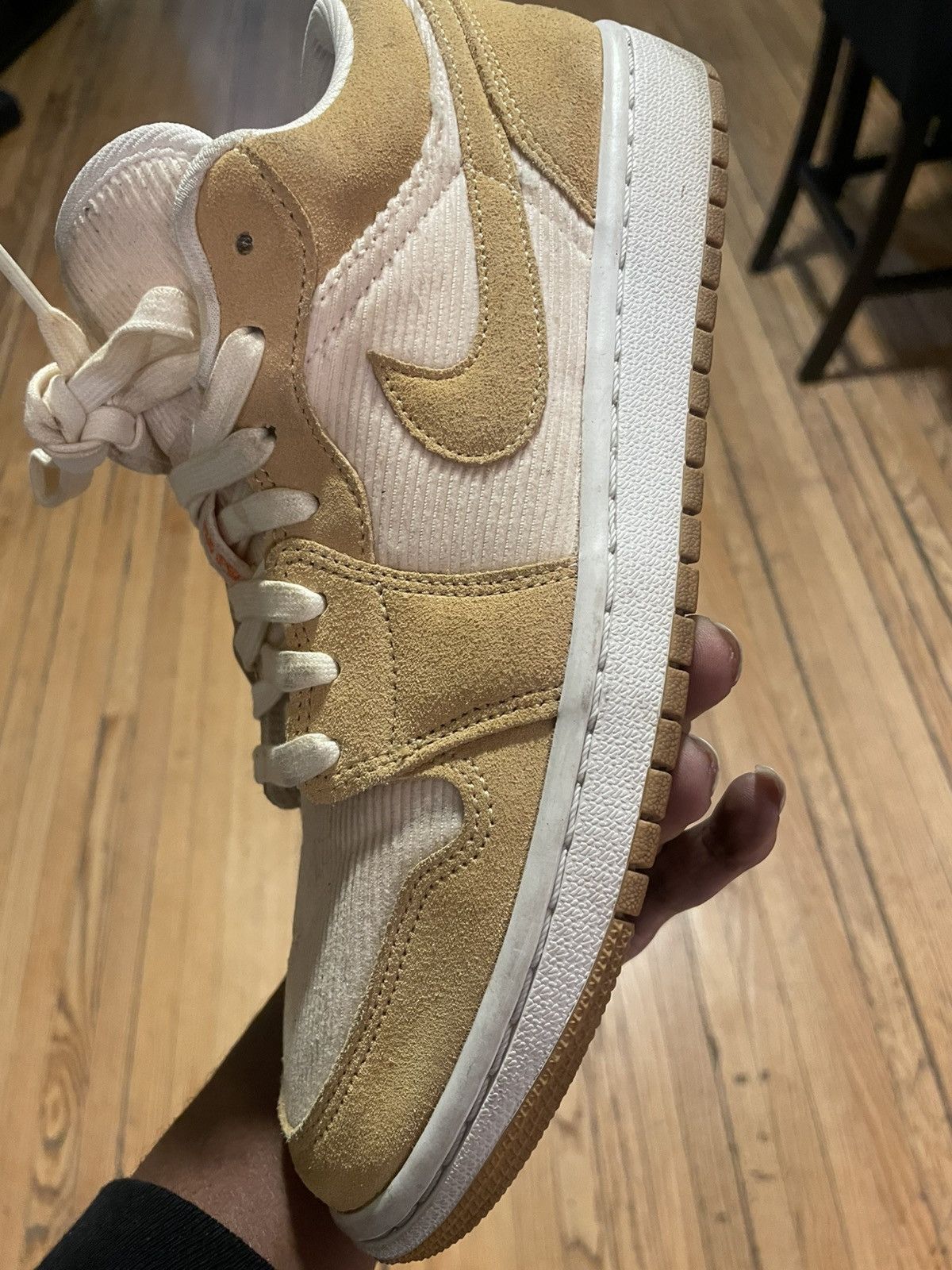 Nike Mans Low Top Jordan 1 Sz 10 Size US 10 / EU 43 - 7 Thumbnail