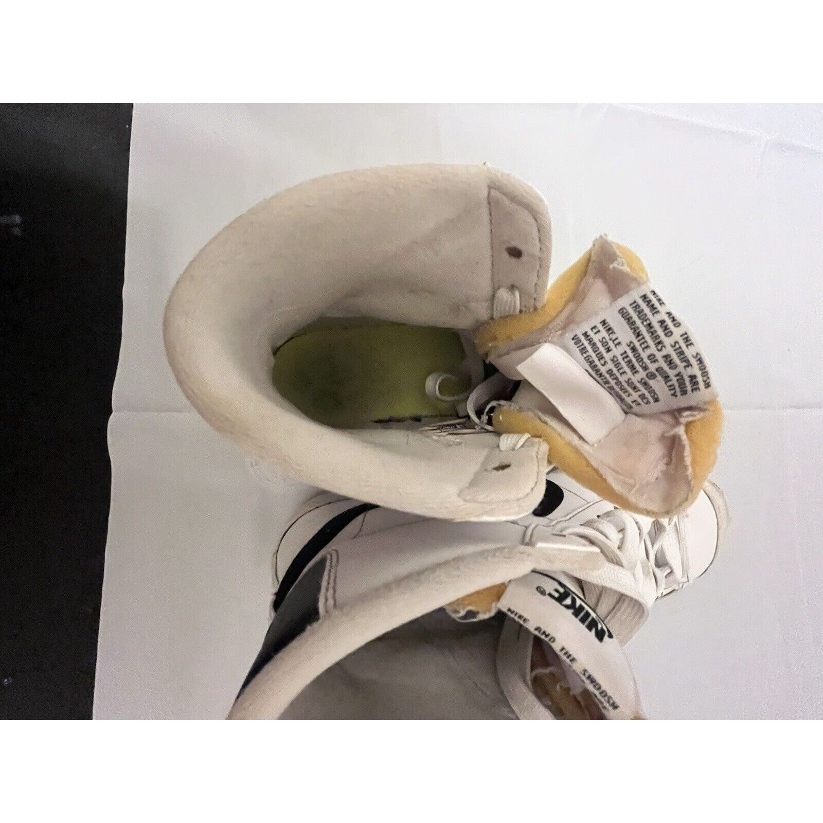Nike Nike Women Blazer Mid '77 Casual Shoes Size 10 White Size US 10 / IT 40 - 8 Thumbnail