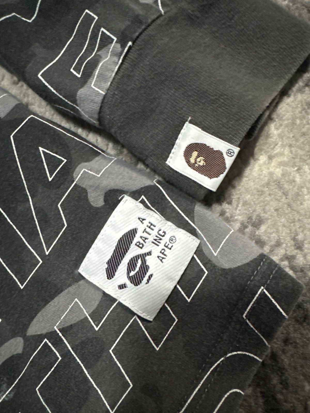 Bape Bape Long Sleeve T-Shirt Size US XL / EU 56 / 4 - 2 Thumbnail