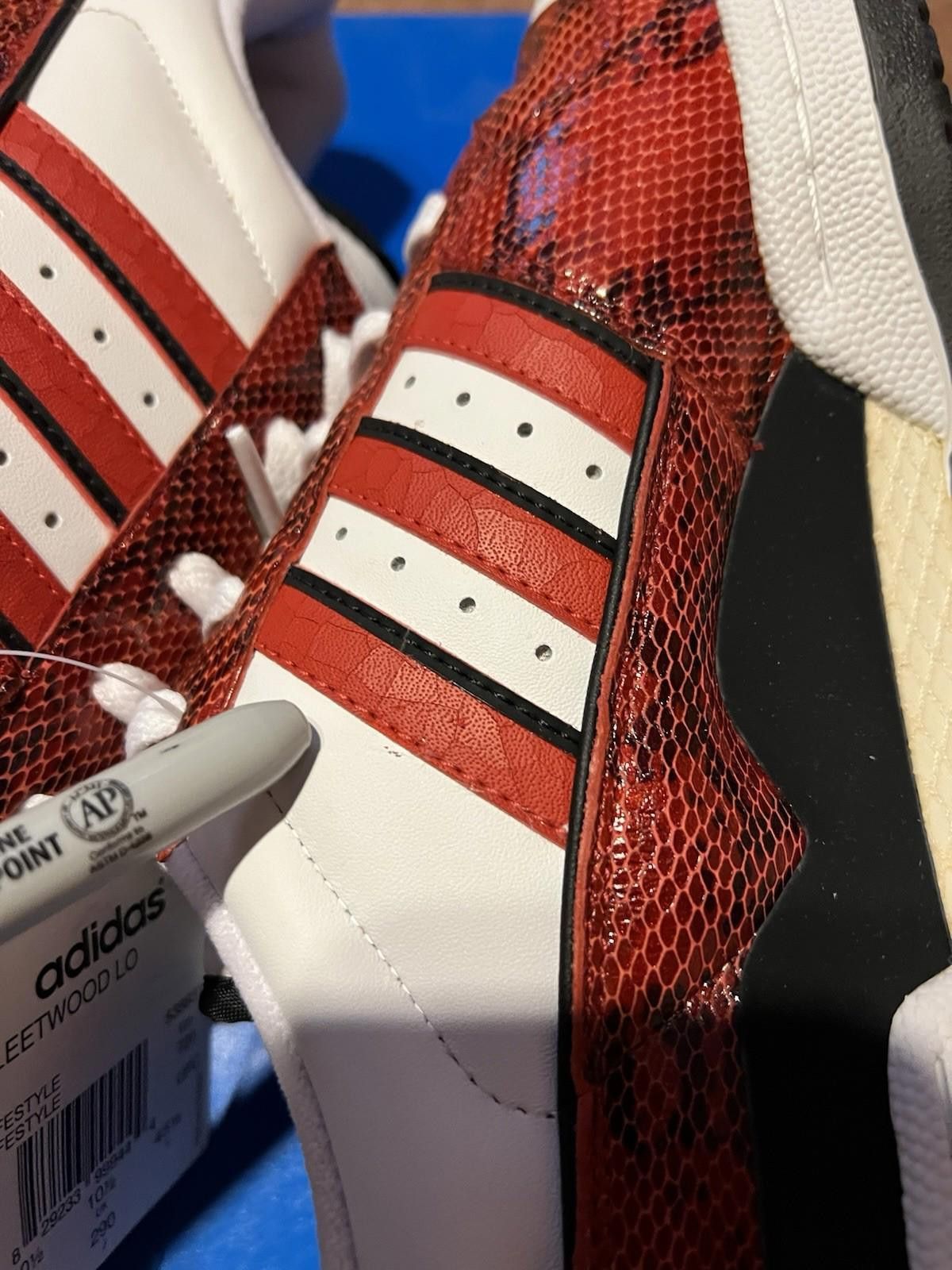 Adidas 2004 adidas Fleetwood Lo Red Snakeskin 538831 US11 Size US 11 / EU 44 - 5 Thumbnail