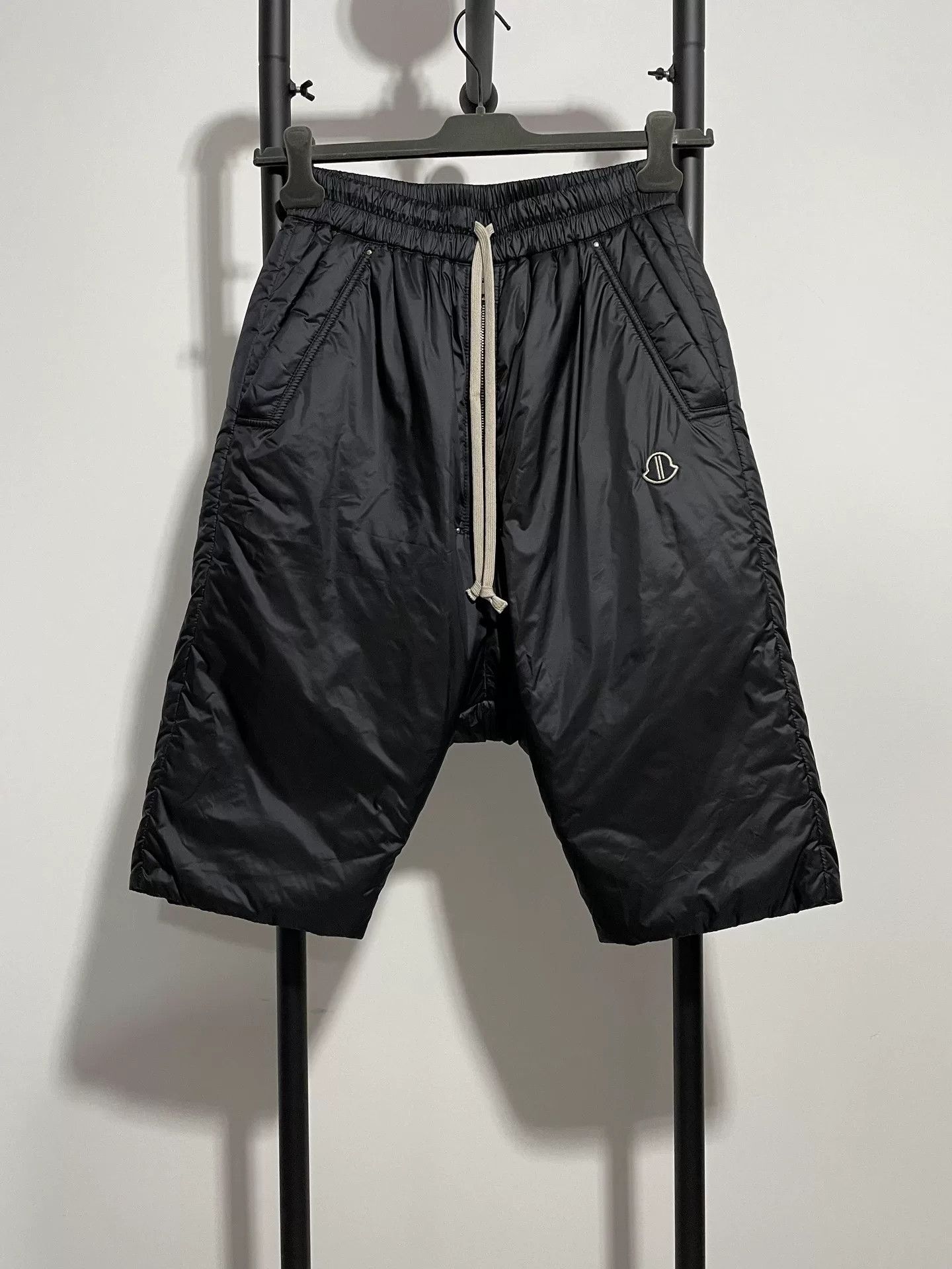Rick Owens rick owens moncler collaboration puffer shorts Size US 34 / EU 50 - 1 Thumbnail