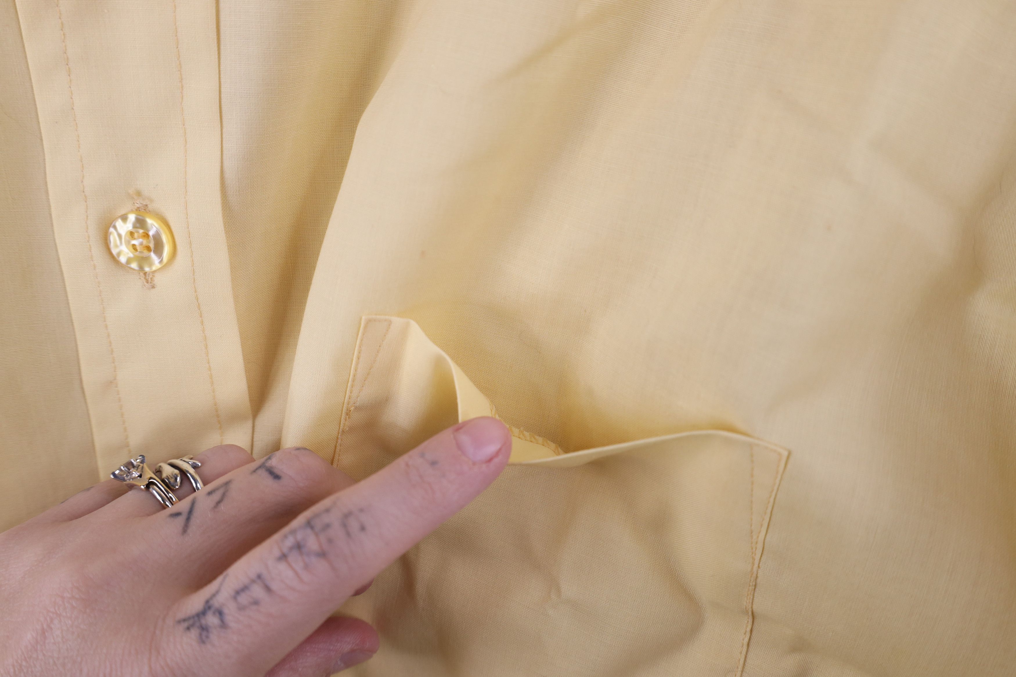 Vintage Vintage 70s Streetwear Collared Button Shirt Yellow Size US M / EU 48-50 / 2 - 7 Thumbnail