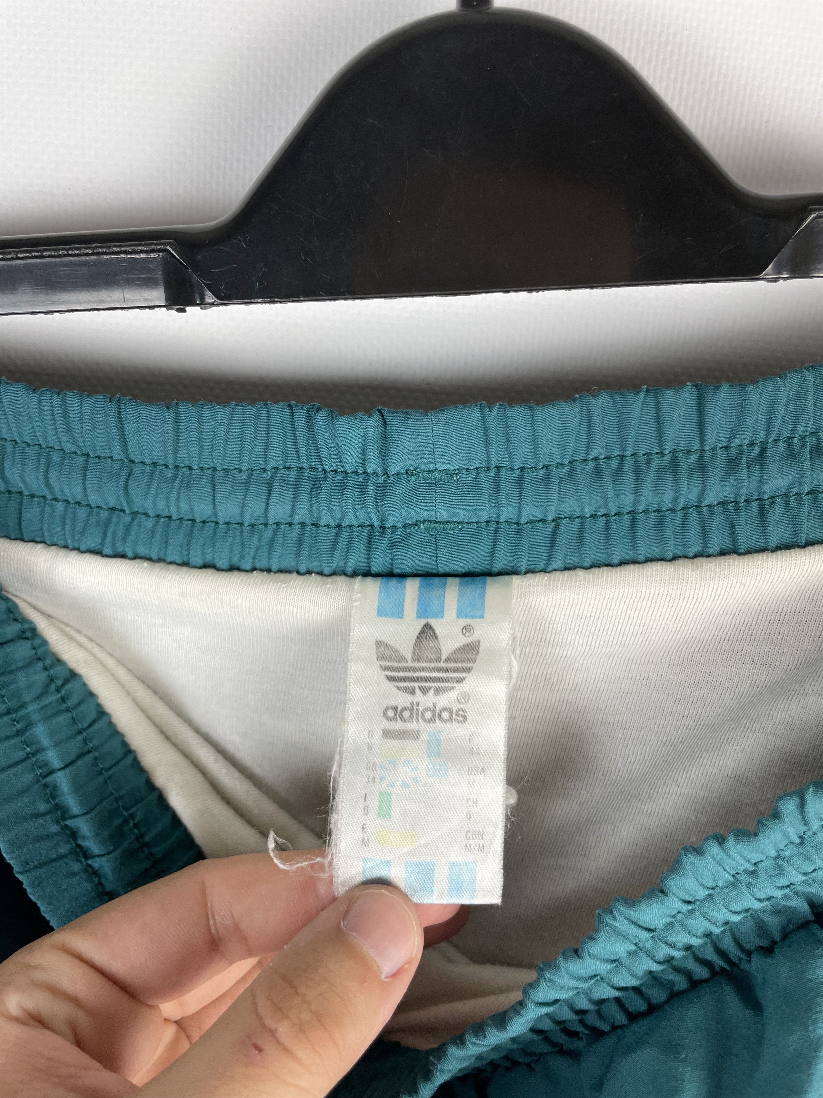 Adidas Vintage Adidas Shorts 90s Size US 32 / EU 48 - 8 Thumbnail