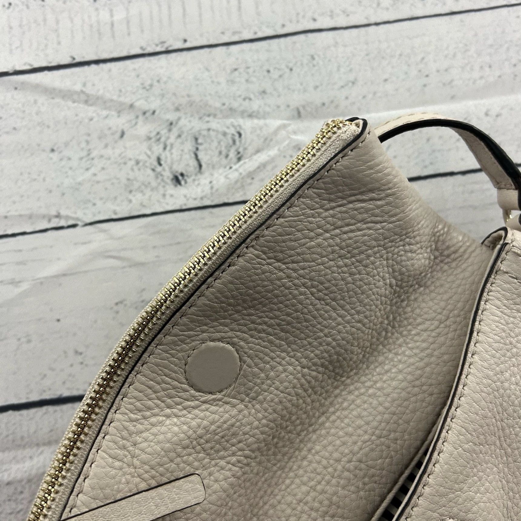 Vintage VINTAGE Kate Spade Crossbody Over The Shoulder Purse Cream Size ONE SIZE - 6 Thumbnail