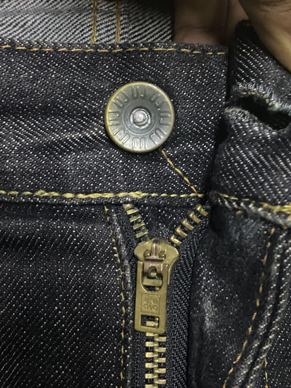 Undercover × Uniqlo Vintage Uniqlo Black Denim Selvedge Distressed Loose Jeans Size US 39 - 8 Thumbnail