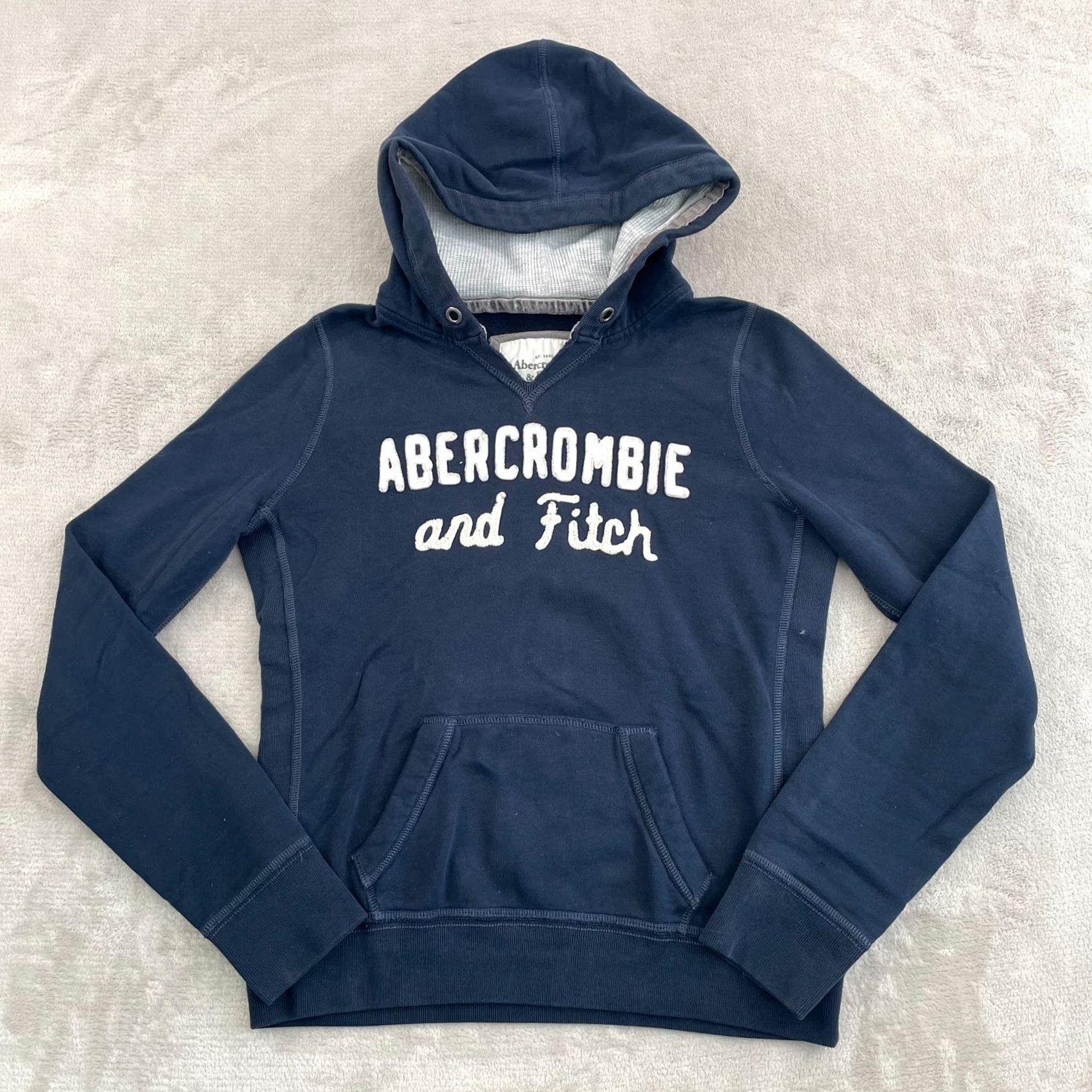 Abercrombie & Fitch Abercrombie & Fitch Pullover Hoodie Women L Navy Embroidered Logo SpellOut Logo Fleece Size L / US 10 / IT 46 - 3 Thumbnail