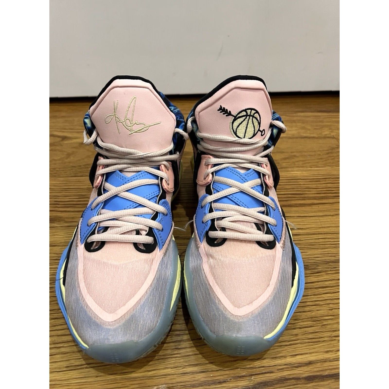 Nike Nike Kyrie 8 Infinity Sneakers Men Size 8 Pink Blue Valentine Athletic Casual Limited Edition Size US 8 / EU 41 - 2 Thumbnail