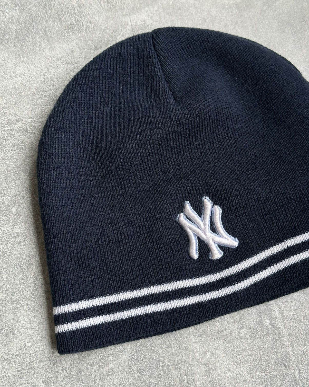 New York Yankees MLB New York Yankees Beanie Hat Blue Embroidered Logo Size S Size 30 - 2 Thumbnail