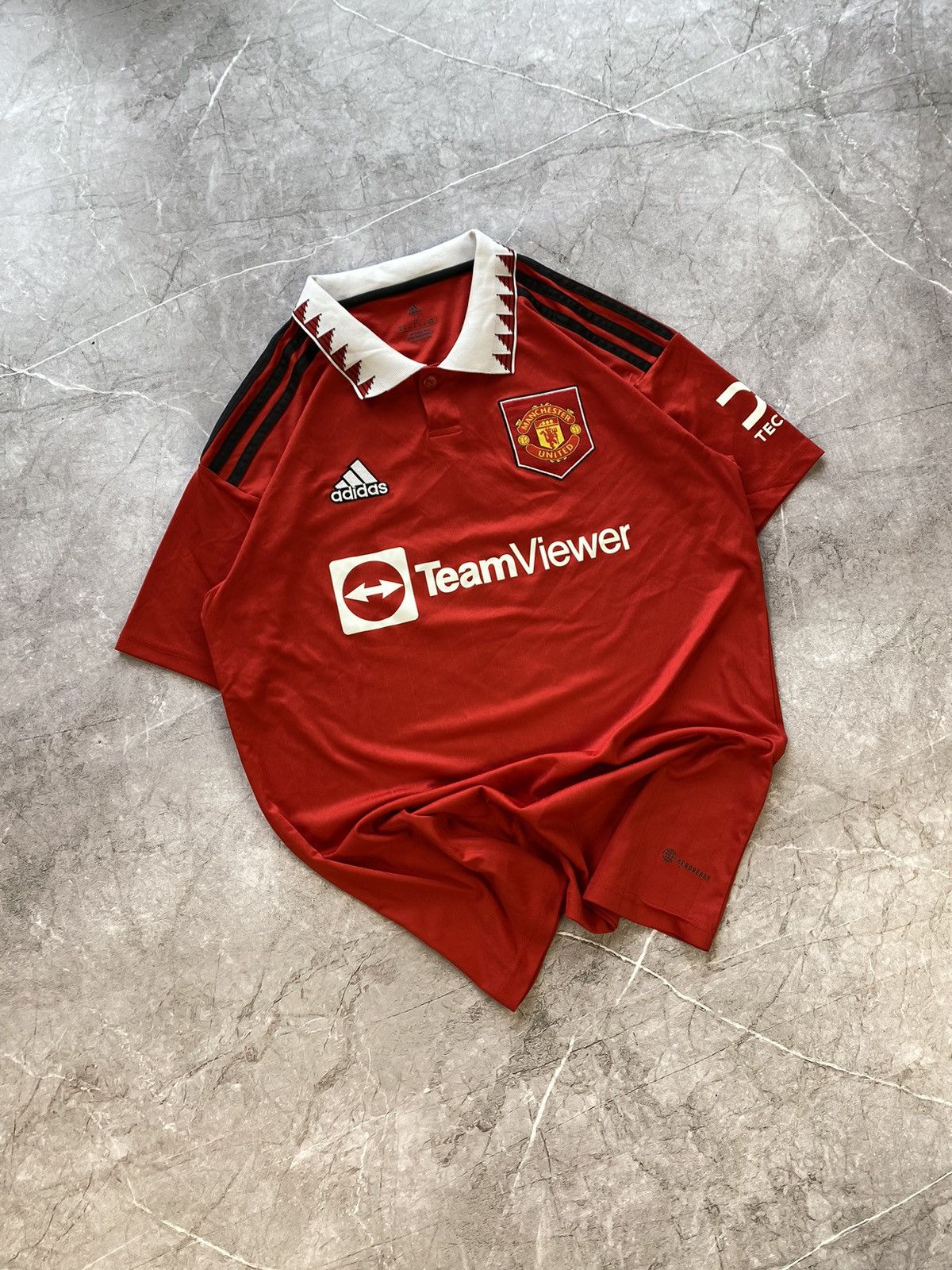 Adidas × Vintage Adidas Manchester United #11 Martial 2022 UEFA Soccer Jersey Size US M / EU 48-50 / 2 - 1 Thumbnail
