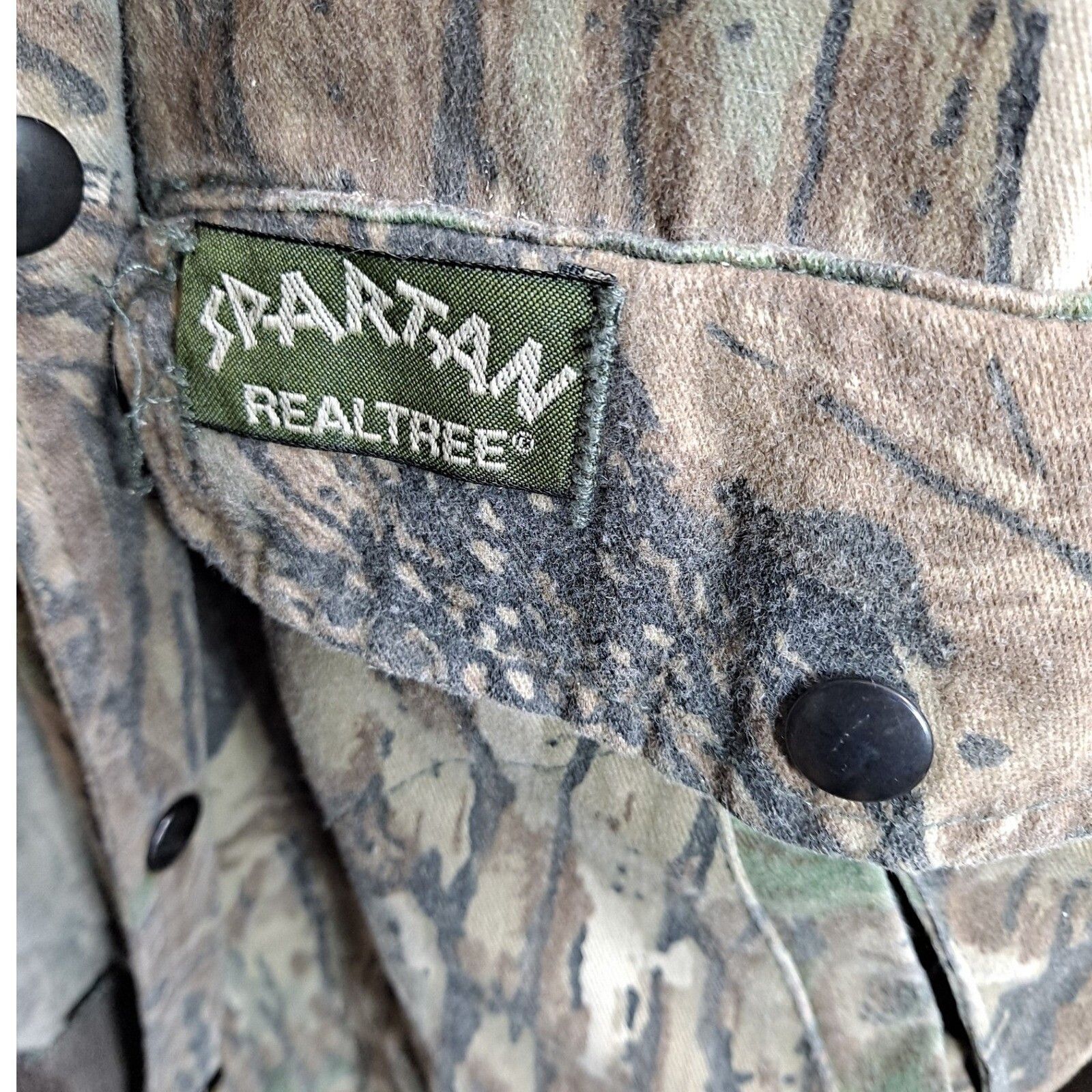 Realtree Spartan Realtree Camo Jacket Button Up Hunting Outdoors Pock Size US L / EU 52-54 / 3 - 4 Thumbnail