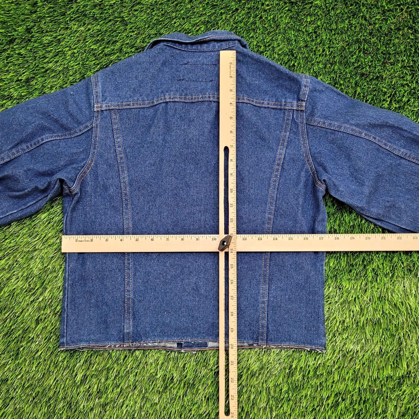 Denime VINTAGE Cropped Denim Jacket Womens Small 17x20 Dark-Wash Denim Jacket Cropped 1990s 90s Womens Size 3XL / US 20-22 - 7 Thumbnail