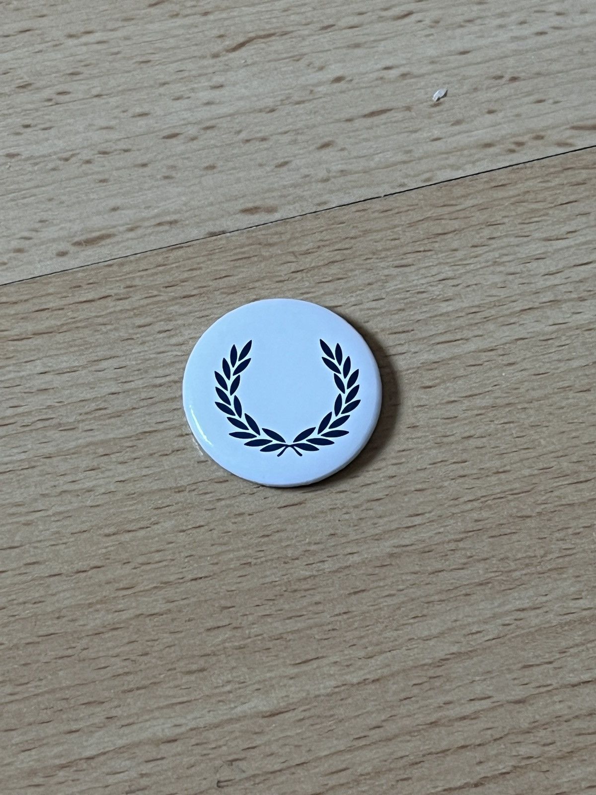 Fred Perry Fred Perry logo vintage button Size ONE SIZE - 1 Thumbnail