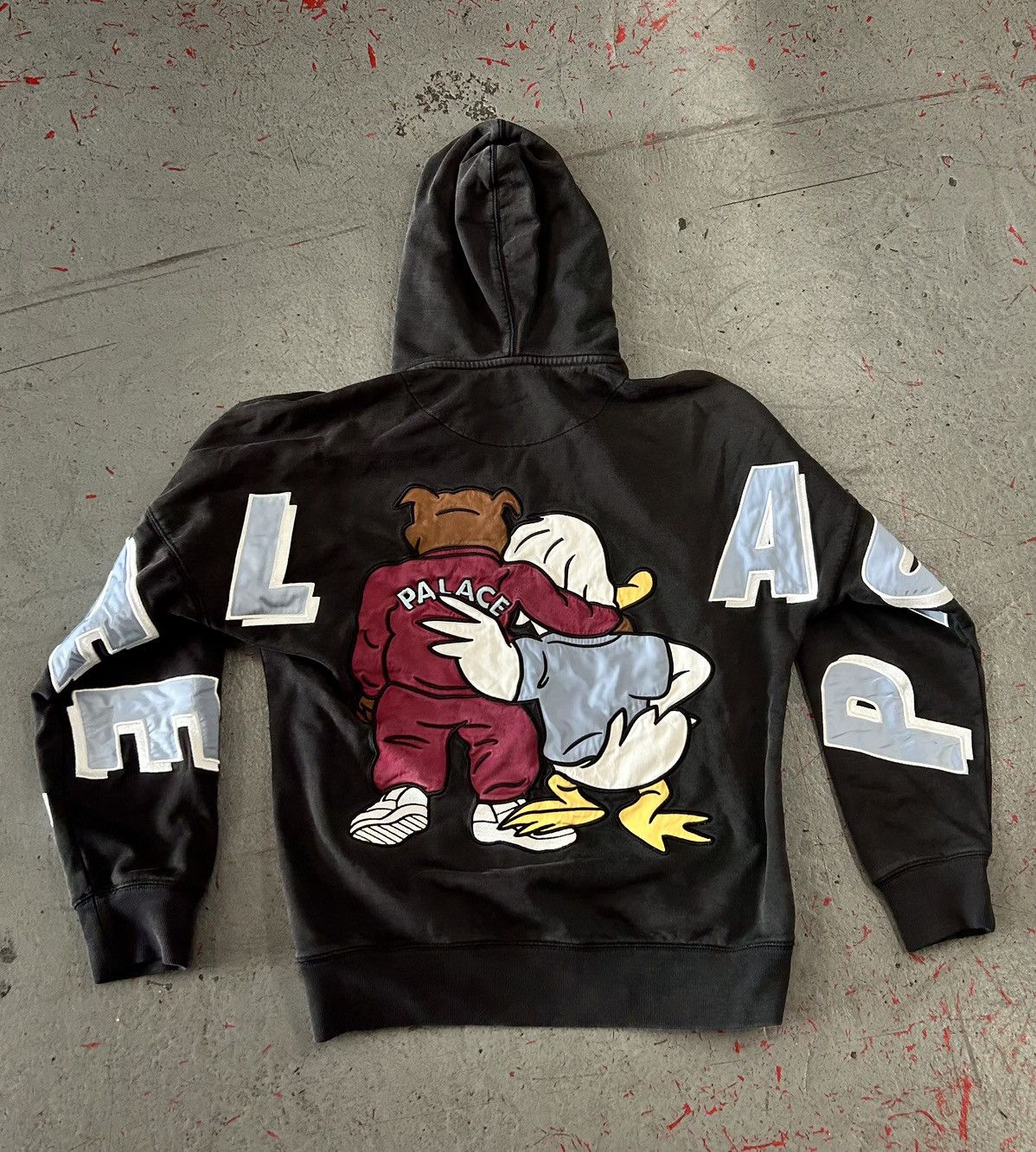 Palace Palace “Dog and Duck Drop Shoulder Hood” Size Medium Size US M / EU 48-50 / 2 - 3 Thumbnail