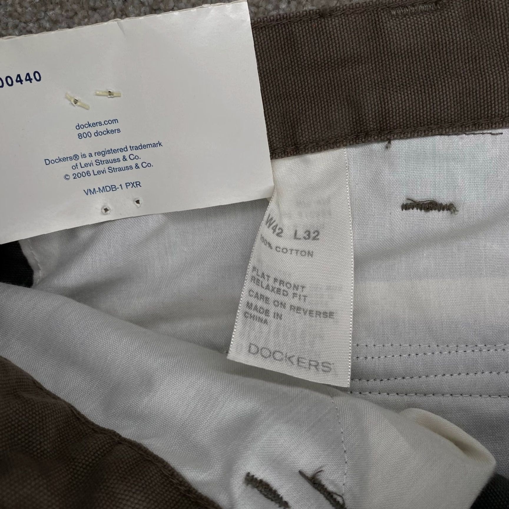 Dockers DOCKERS Pants Cargo Plain Washed Canvas Olive 42x27 Mens Relaxed Front Flat Front 42 Inseam Slate Green Straight Pockets Size US 42 / EU 58 - 6 Thumbnail