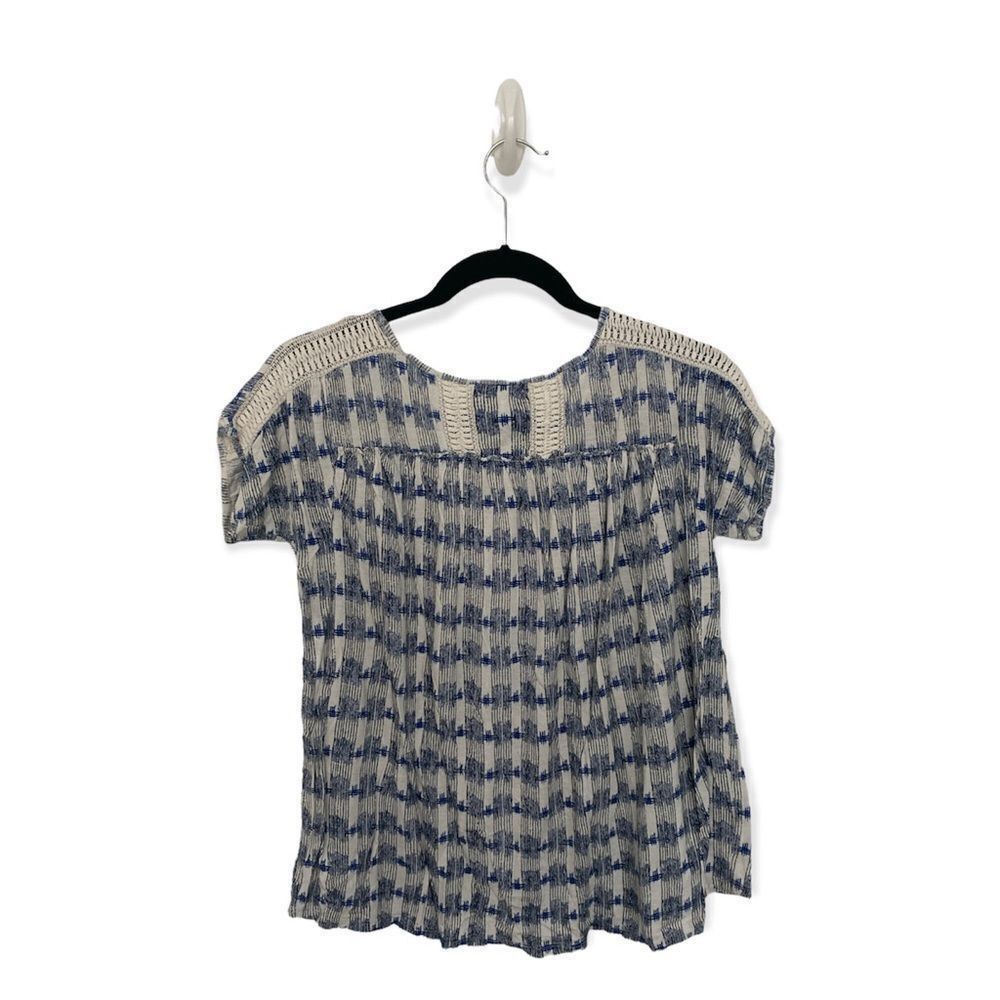 Lucky Brand Lucky Brand XS Blue & White Short Sleeve Blouse – Crochet Tr Size XS / US 0-2 / IT 36-38 - 3 Thumbnail