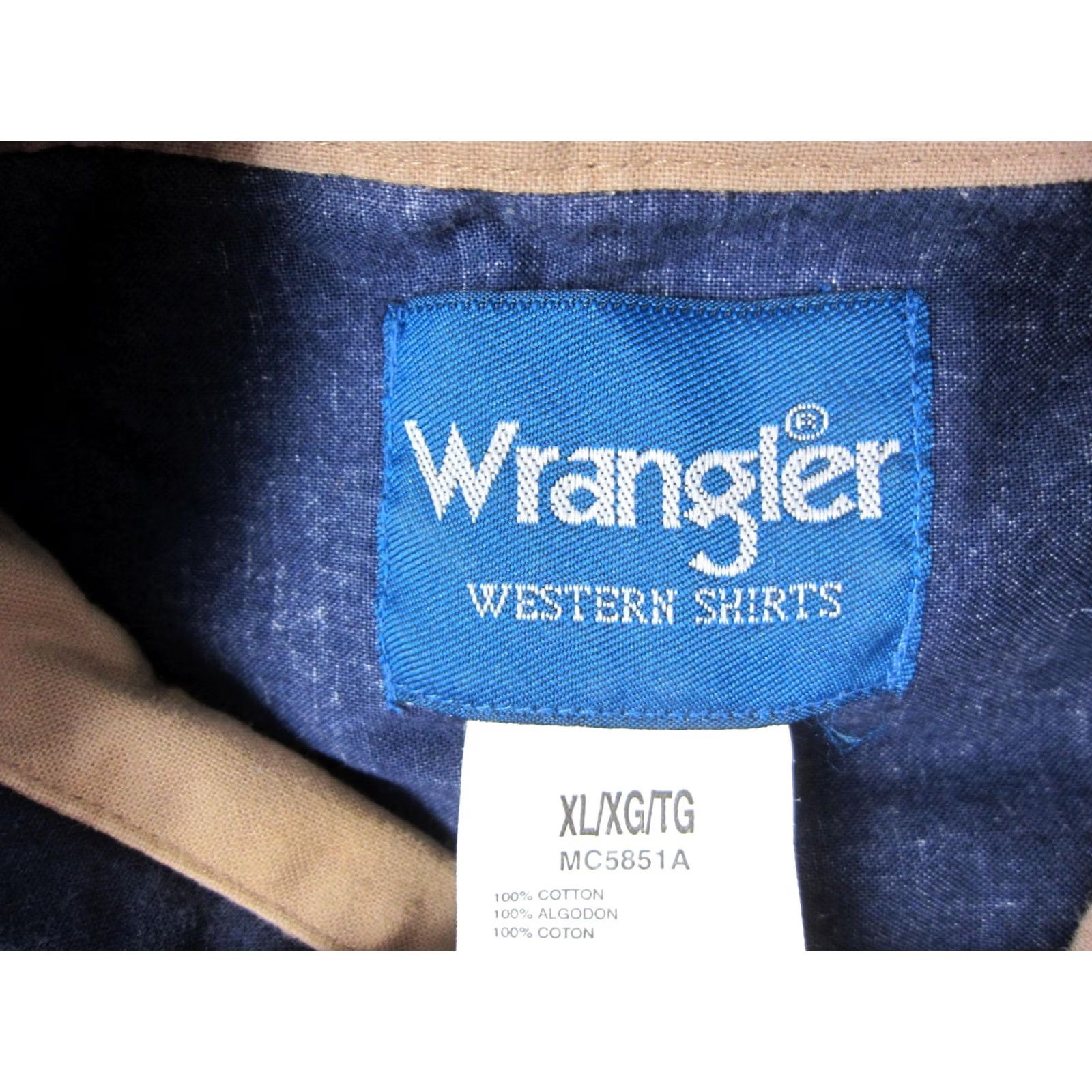 Wrangler VINTAGE Wrangler Shirt Mens XL Blue Aztec Snap Brushpopper 90s Western Button-Up Long Sleeve Collared Cotton Blue 90s Mens Size US XL / EU 56 / 4 - 6 Thumbnail