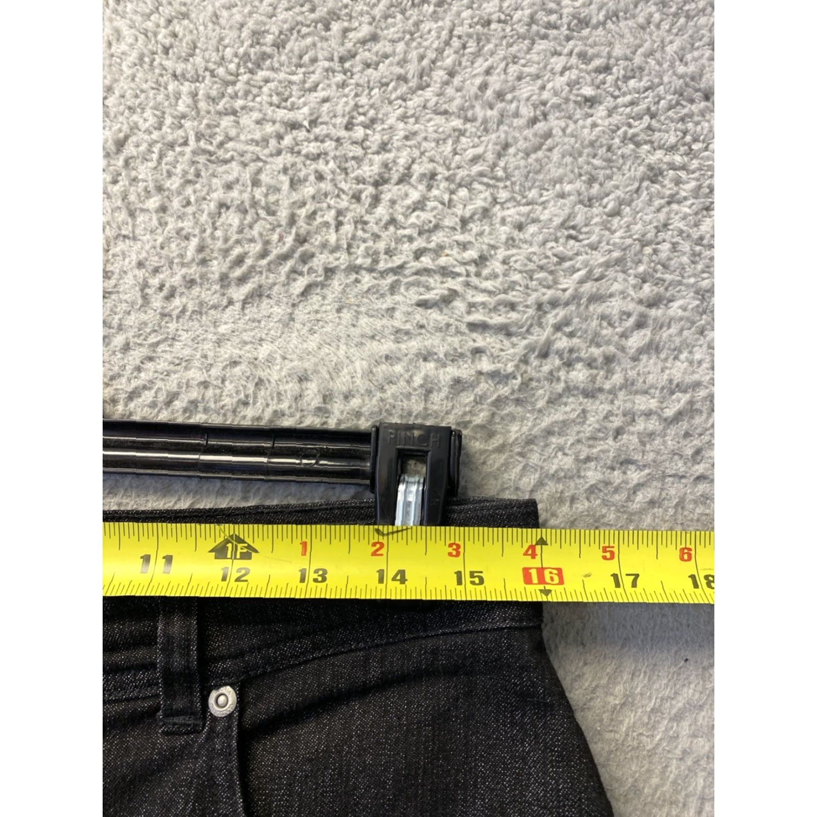 Gloria Vanderbilt VINTAGE Gloria Vanderbilt Jeans Women’s Size 12 Straight Leg Black Cotton 32 Inseam 32 Waist Mens? Size 34" / US 12 / IT 48 - 4 Thumbnail