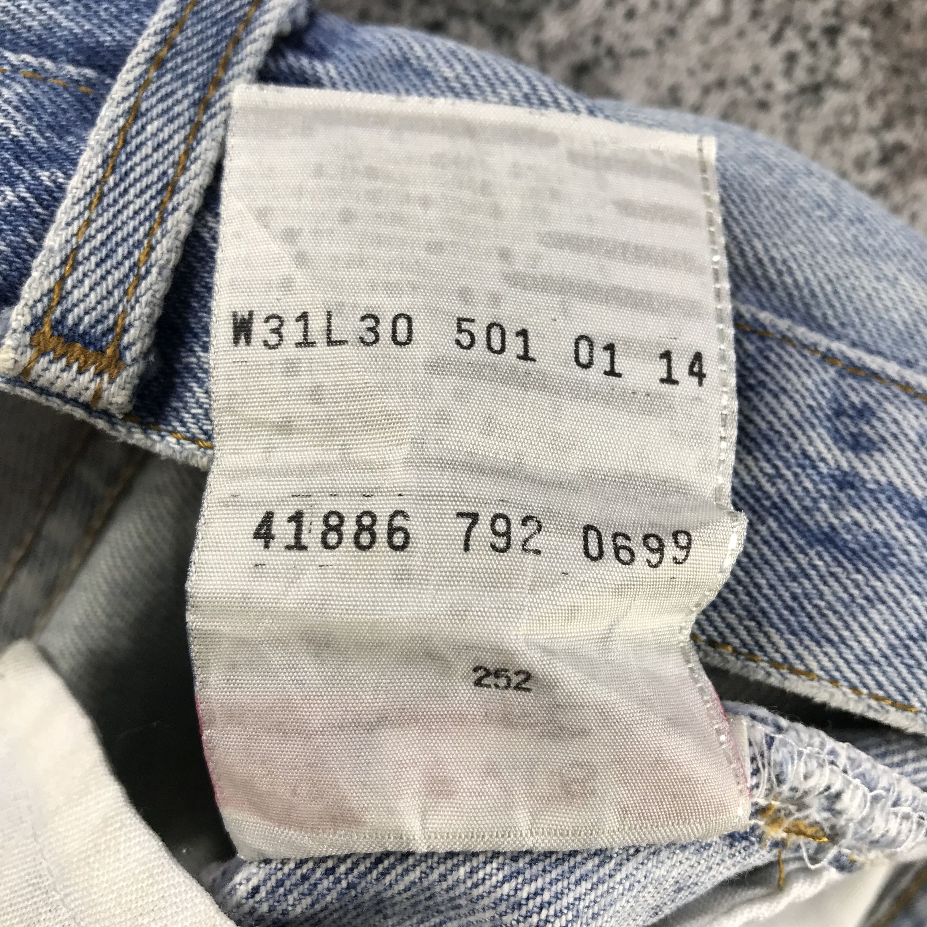Levi's Vintage 90s Levis 501 Jeans Stone Wash Denim KJ3366 Size US 30 / EU 46 - 13 Thumbnail