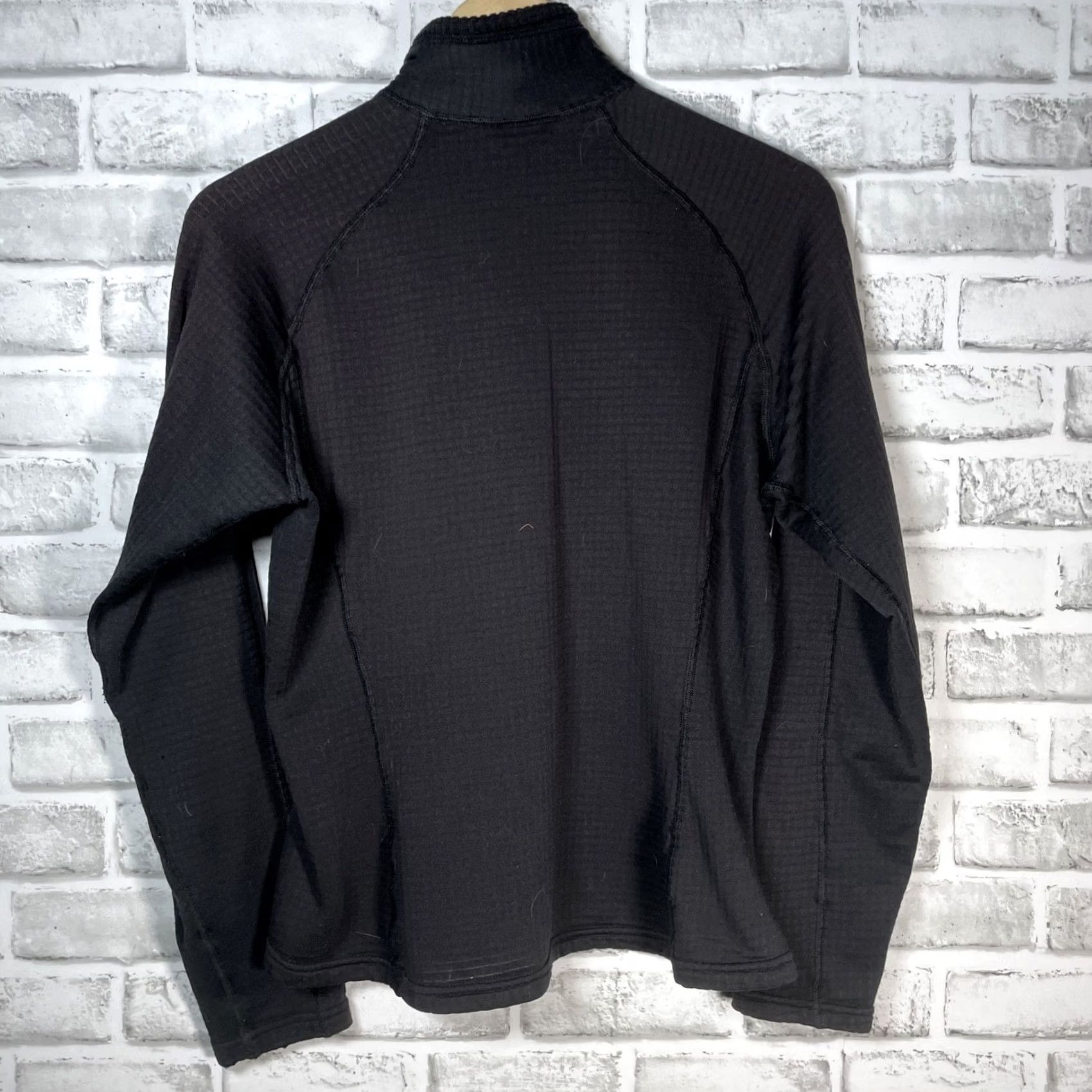 Patagonia VINTAGE Patagonia Black Athletic Half Zip Pullover Jacket Womens Size S USA Jacket Womens S Black USA Athletic Size S / US 4 / IT 40 - 5 Thumbnail