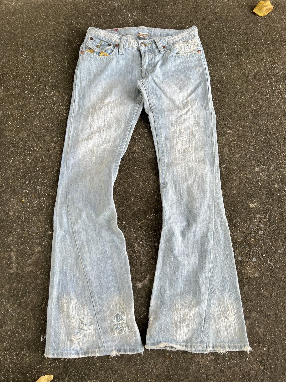 True Religion Thrashed Vintage TRUE RELIGION Flared Jeans Distressed Size US 32 / EU 48 - 1 Thumbnail