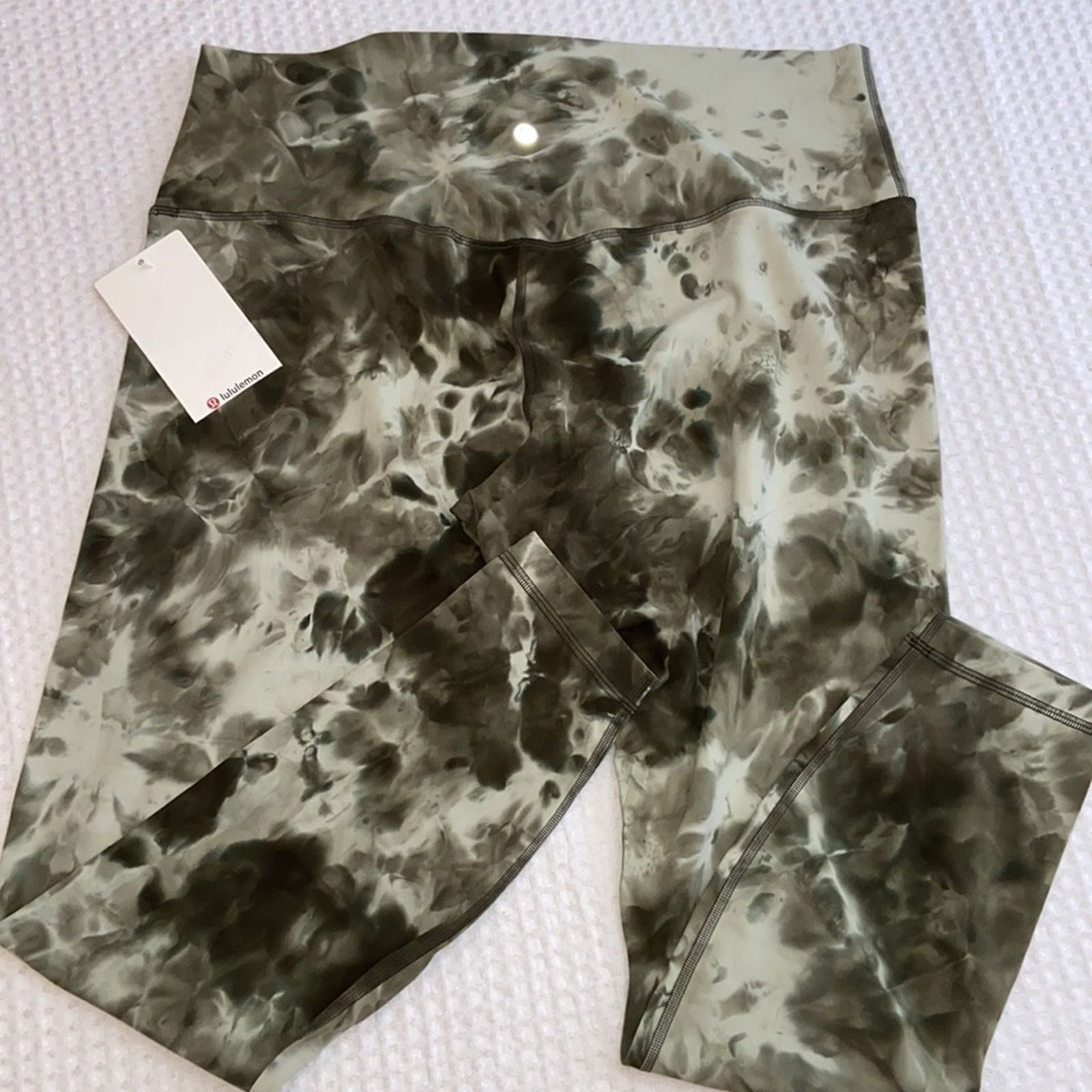 Lululemon LULULEMON Align HR Pant 18 28” Diamond Dye Light Sage Green Size 40" / US 18 - 1 Thumbnail