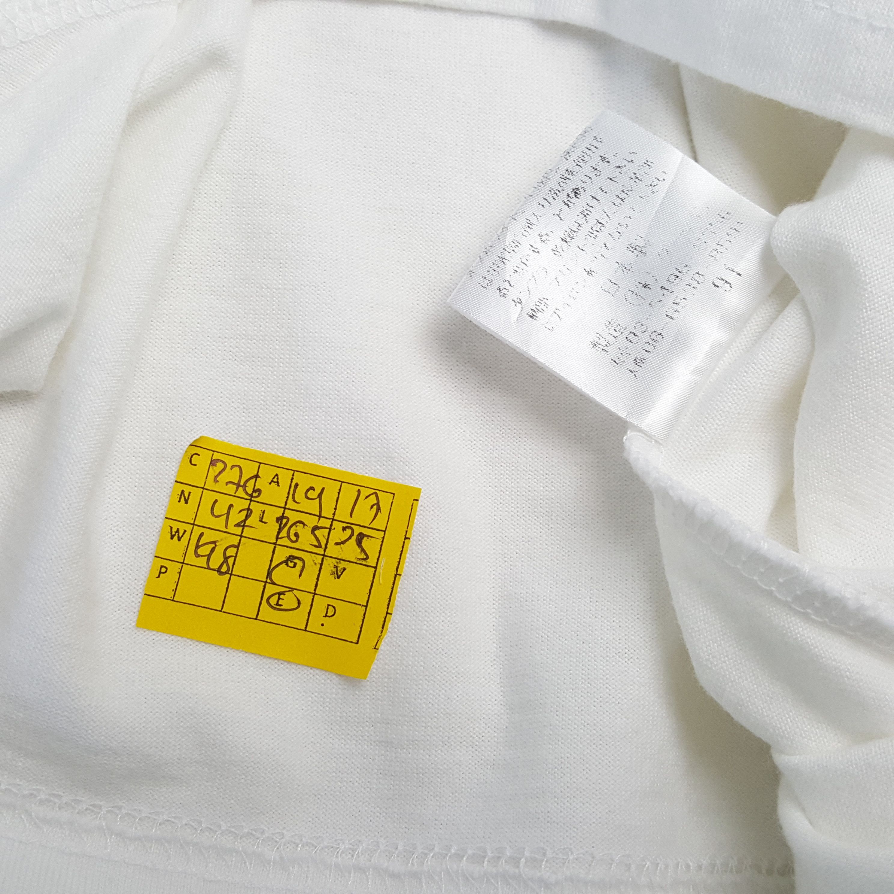 Japanese Brand Vintage YOHJI YAMAMOTO Japanese Fashion Brand T-Shirt Size US M / EU 48-50 / 2 - 8 Thumbnail