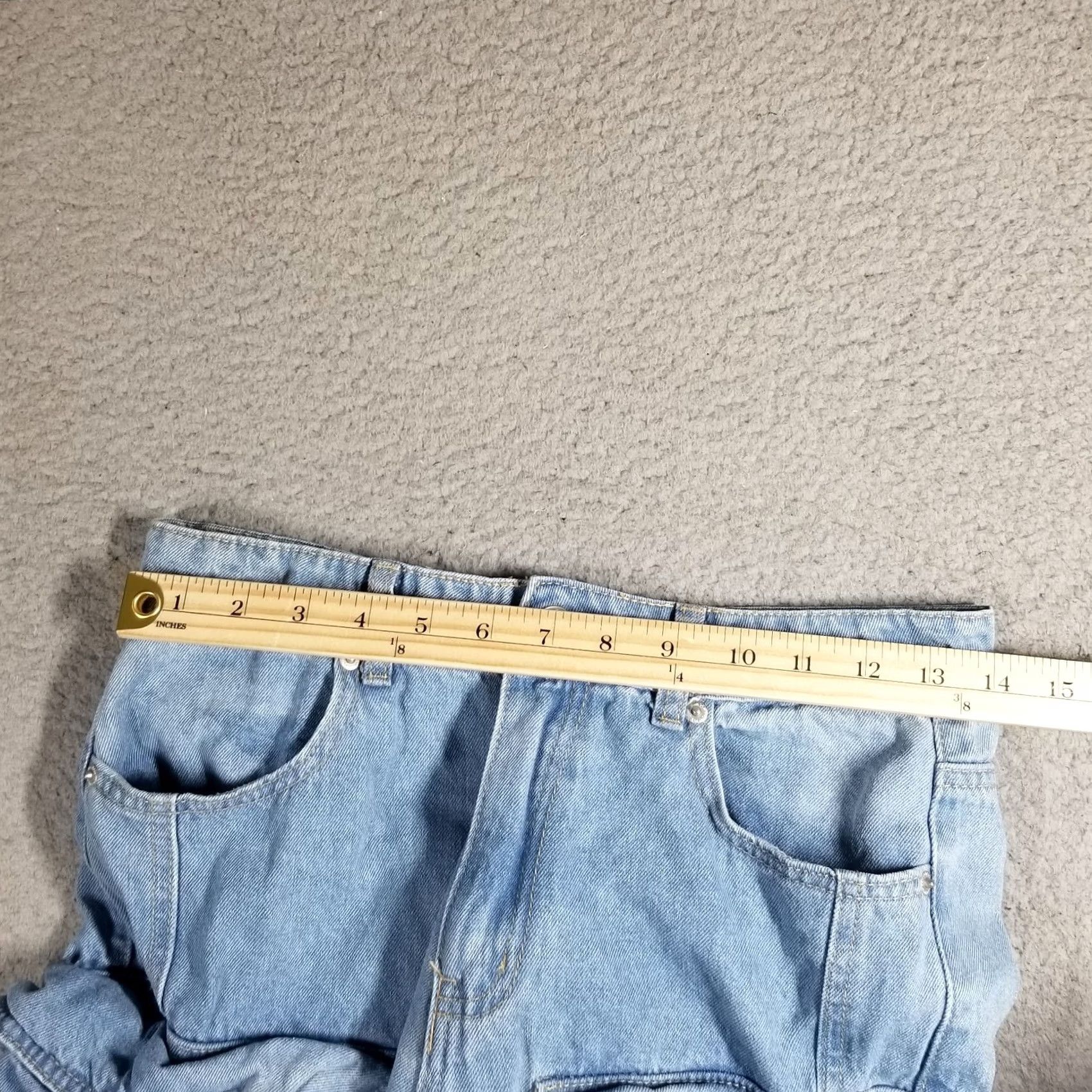 Forever 21 Forever 21 x Bratz Jeans Women's 27 Denim Cargo Pocket Relaxed Straight 90s Cartoon Blue Denim Baggy Shirt? Size 27" / US 4 / IT 40 - 4 Thumbnail