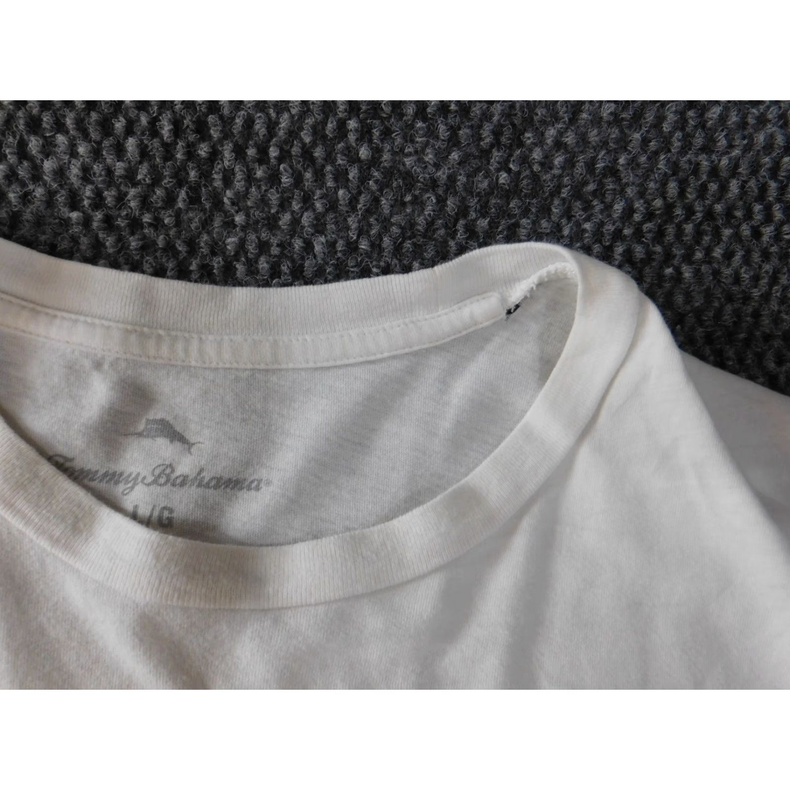Tommy Bahama Tommy Bahama Shirt L White Marlin Mens Logo Classic Graphic Island Tropical Short Sleeve Crew Neck T-Shirt Mens Logo Vintage None Size US L / EU 52-54 / 3 - 5 Thumbnail