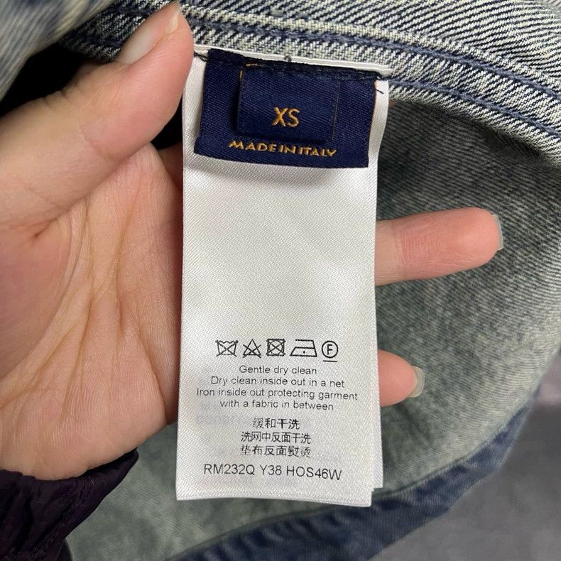 Louis Vuitton Louis Vuitton Blue Brand Logo Embossed Single Breasted Sho Size US XS / EU 42 / 0 - 4 Thumbnail