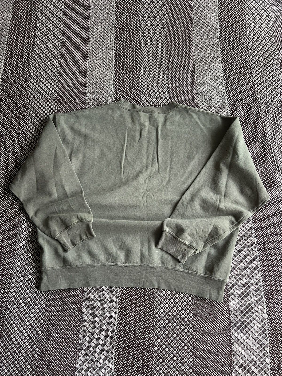 Vintage Vintage Thrashed Gildan Baggy Faded Sweatshirt Streetwear Size US L / EU 52-54 / 3 - 14 Thumbnail