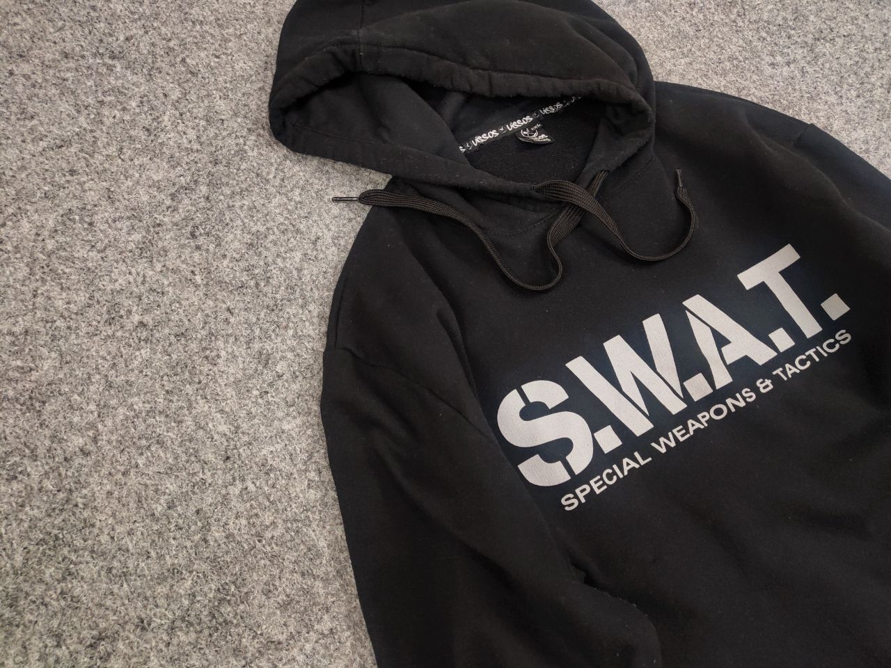 Japanese Brand Vintage S.W.A.T. Logo Black Classic Hoodie Y2K Style Size US L / EU 52-54 / 3 - 7 Thumbnail
