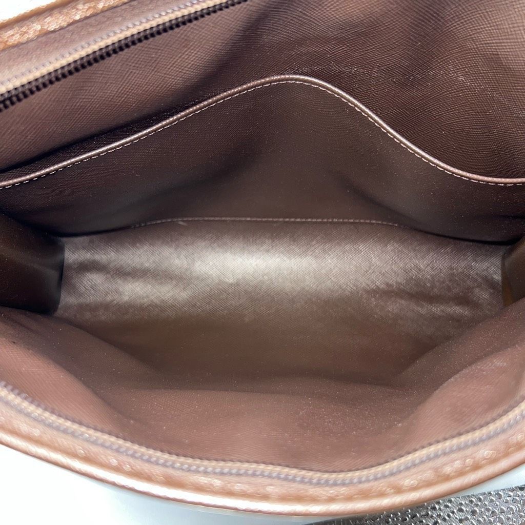 Burberry Burberrys Vintage Clutch (see pics and description) Size ONE SIZE - 10 Thumbnail