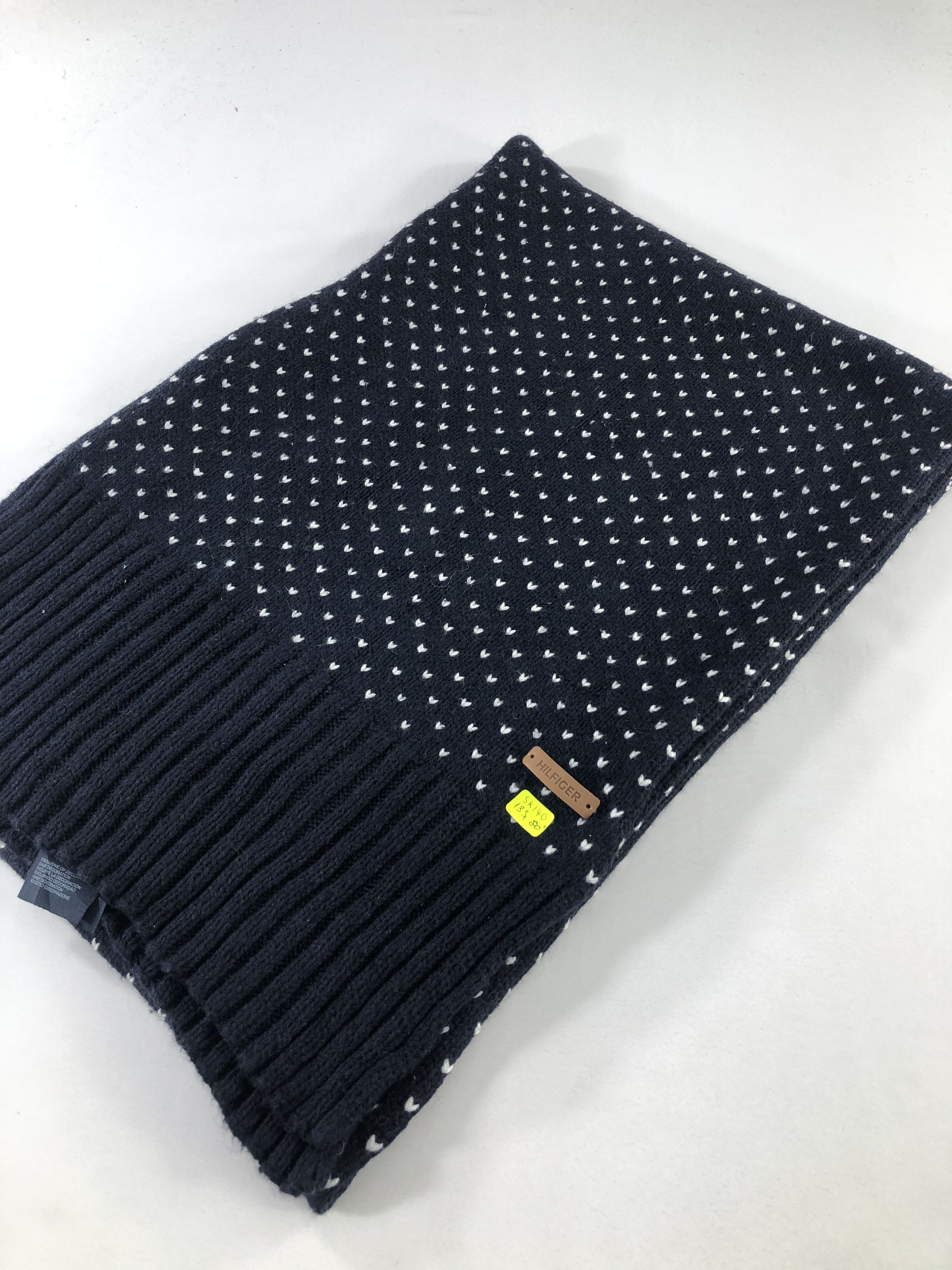 Tommy Hilfiger Tommy Hilfiger Scarf / Muffler / Neckwear Size ONE SIZE - 5 Thumbnail