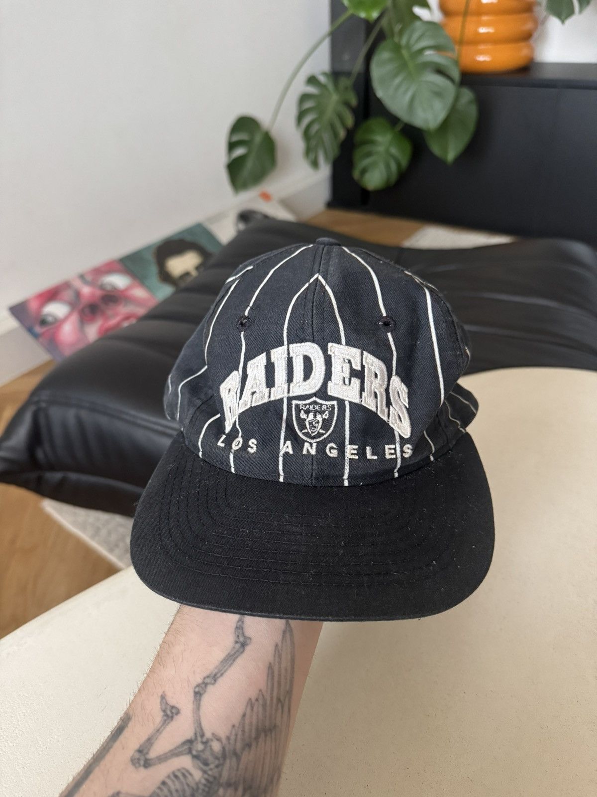 NFL 90a Vintage Los Angeles Raiders Starter Hat Cap Snapback Rap Size ONE SIZE - 2 Thumbnail