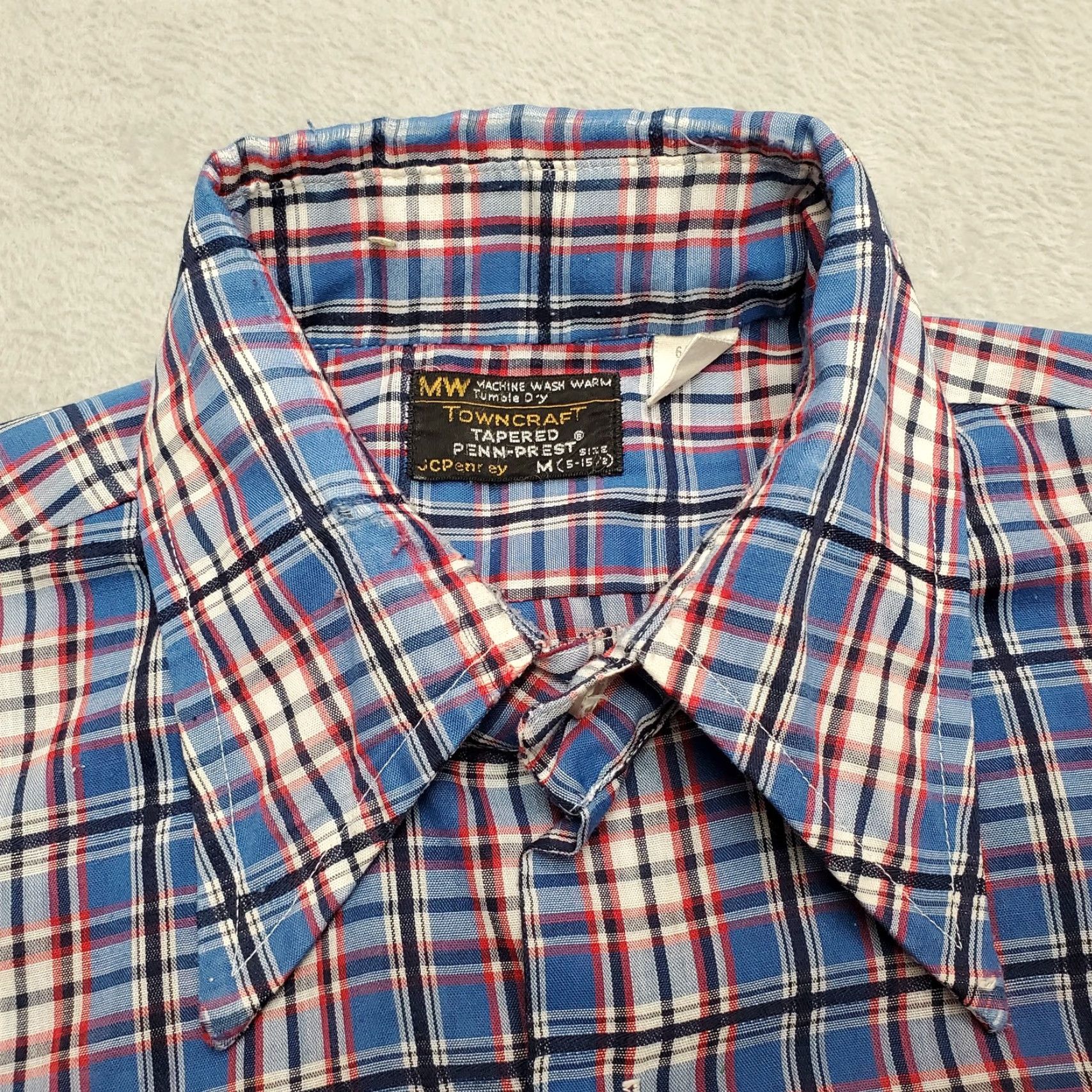 Vintage VINTAGE Towncraft Shirt Men M Blue Plaid Button Short Sleeve Casual JCPenney Weathered/Occasion Size US M / EU 48-50 / 2 - 6 Thumbnail