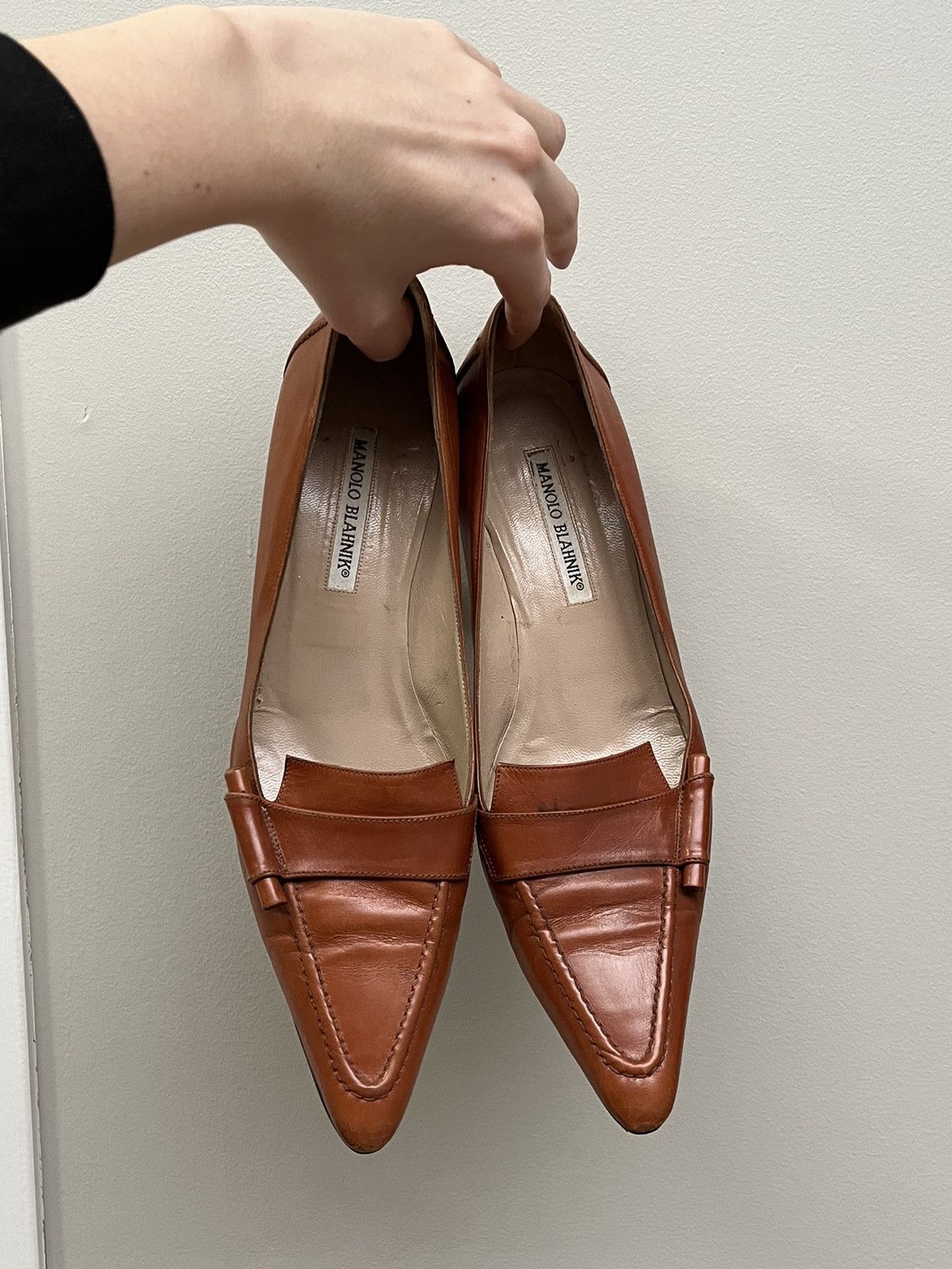 Manolo Blahnik Vintage Manolo Blahnik Tobacco Brown Kitten Heels! Size US 9.5 / IT 39.5 - 2 Thumbnail
