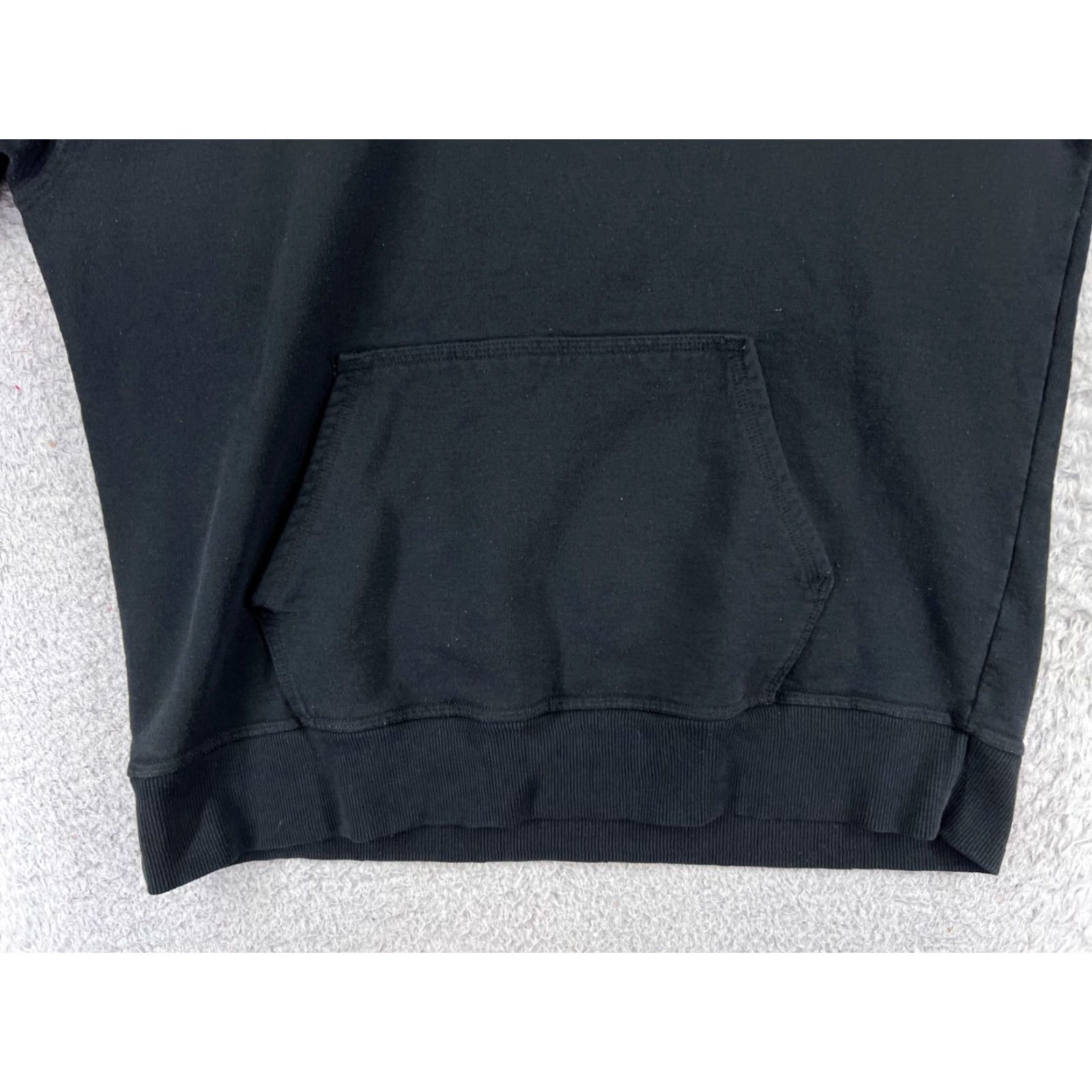 Champion Champion Hoodie Adult Large Black Pullover Embroidered Kangaroo Pocket Sweatshirt Size US L / EU 52-54 / 3 - 5 Thumbnail