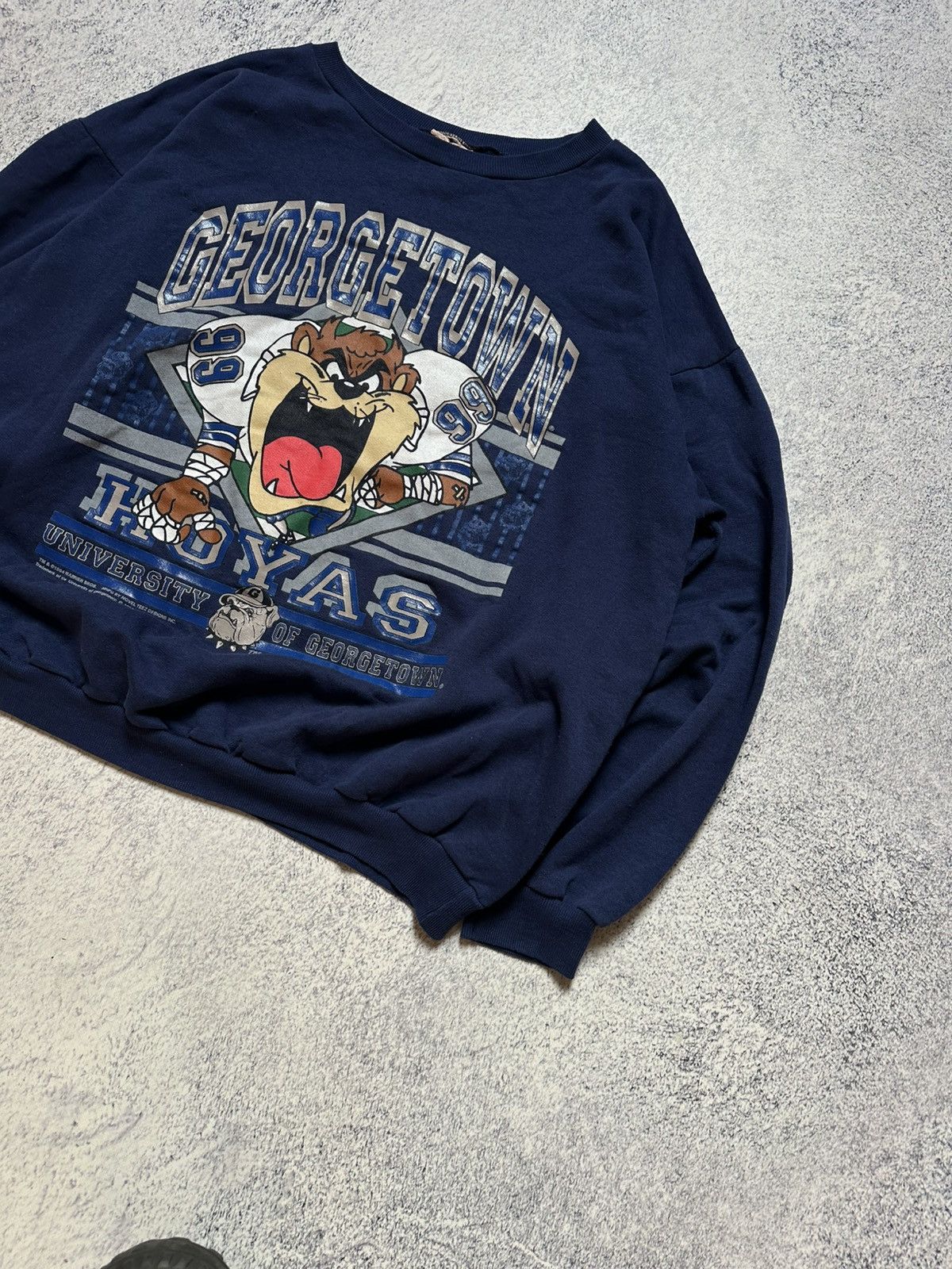 Other Vintage Georgetown Hoyas Taz Sweatshirt 1994 Size US L / EU 52-54 / 3 - 2 Thumbnail