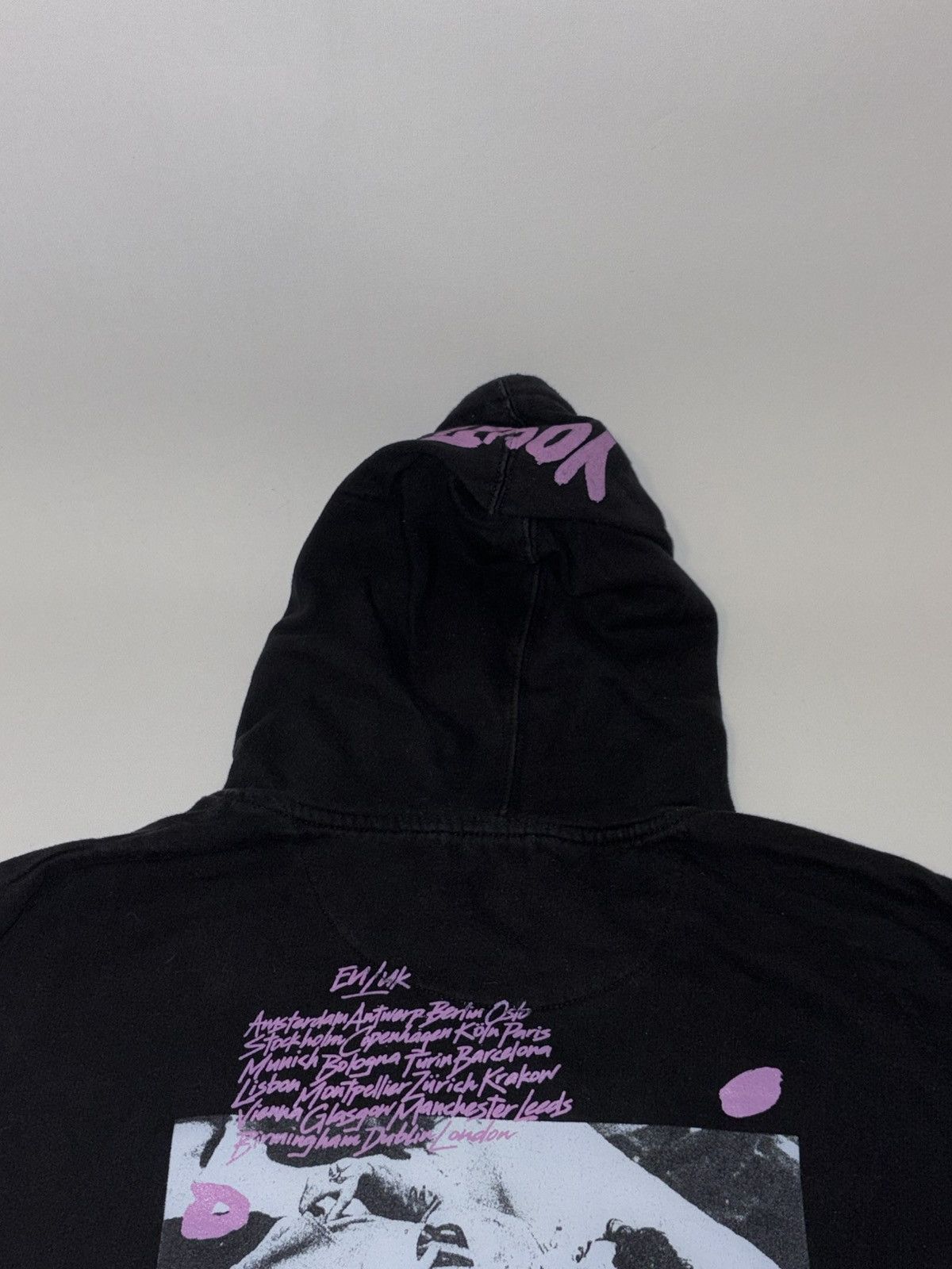 Vintage 2019 Shawn Mendes YCTMYA The Tour Concert LS Pullover Hoodie Size L / US 10 / IT 46 - 10 Thumbnail