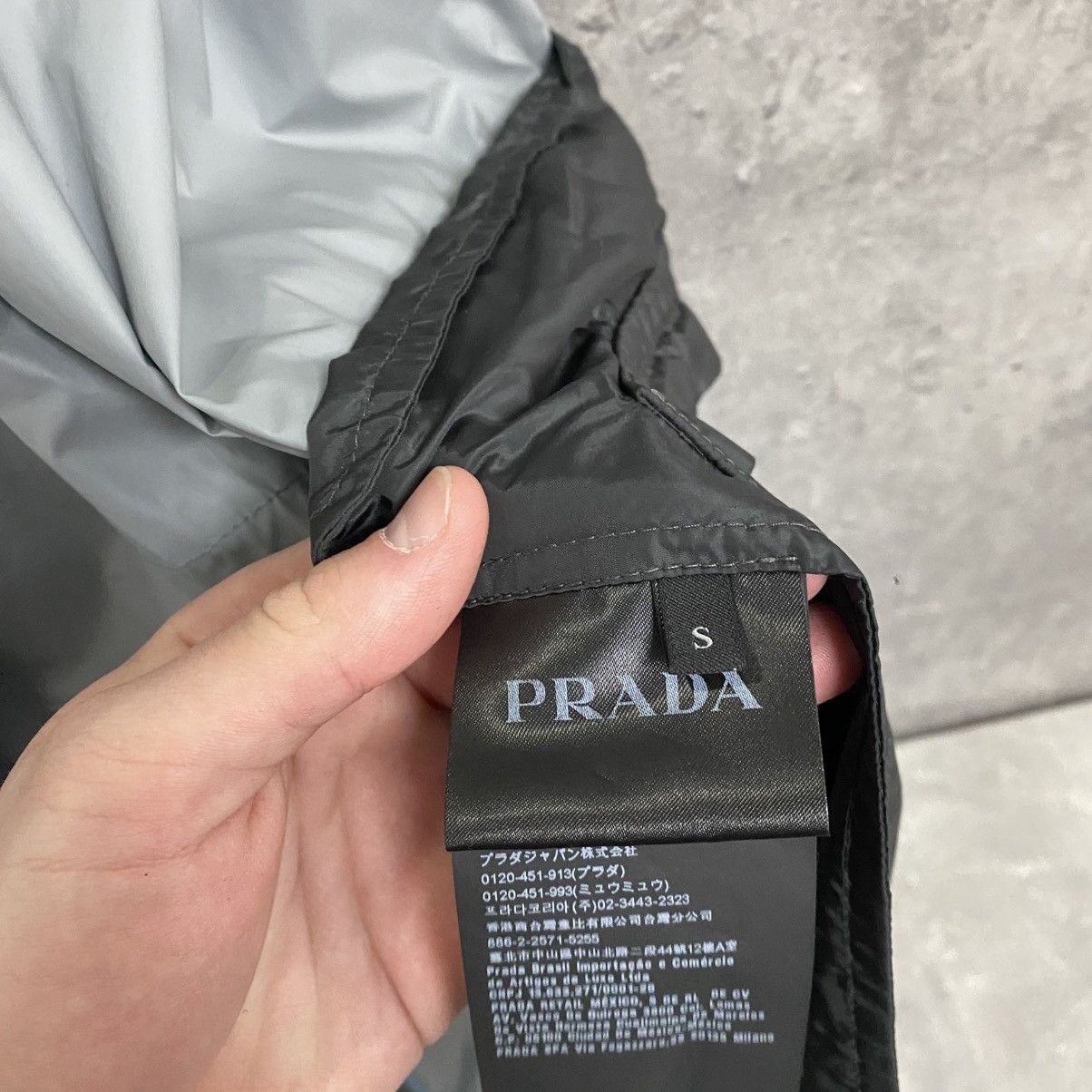 Prada Vintage Prada Nylon RainCoat Jacket Size US S / EU 44-46 / 1 - 22 Thumbnail
