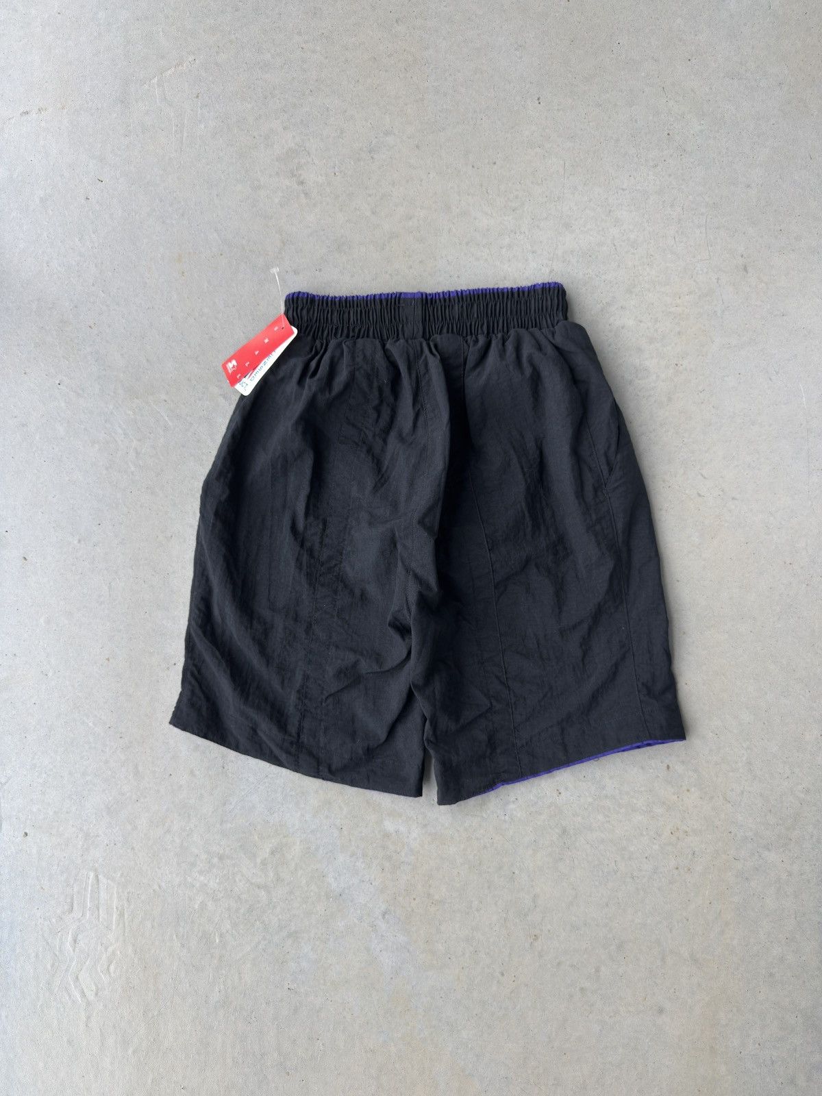 NBA Vintage 90s LA Lakers Starter Basketball Shorts Size US 26 / EU 42 - 2 Thumbnail