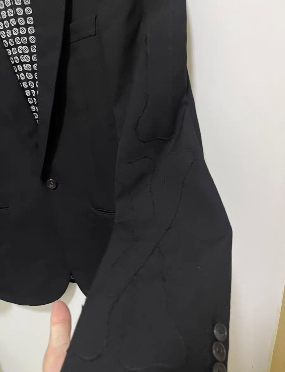 Number (N)ine Number (N)ine Spring2004 Bone-Embroidered Suit Jacket Size US M / EU 48-50 / 2 - 2 Thumbnail
