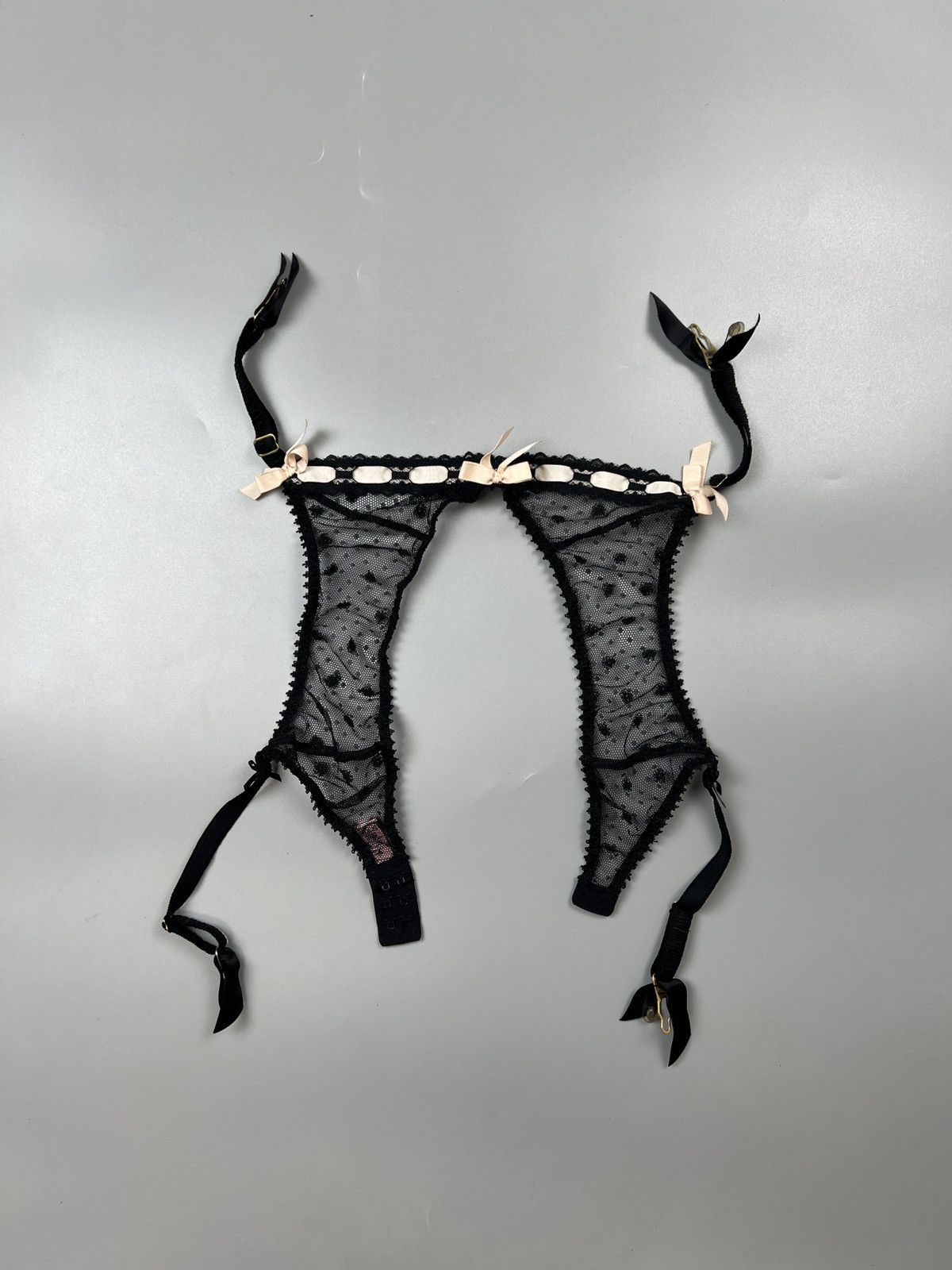 Designer Agent Provocateur Threadwork Bra And Suspender (Y0599) Size L / US 10 / IT 46 - 11 Thumbnail