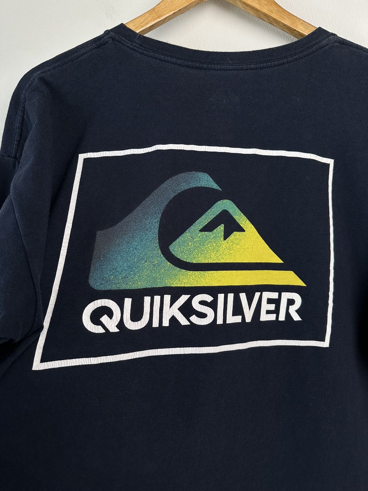Quiksilver Vintage QUIKSILVER Surf Big Logo T Shirt Size US XL / EU 56 / 4 - 7 Thumbnail