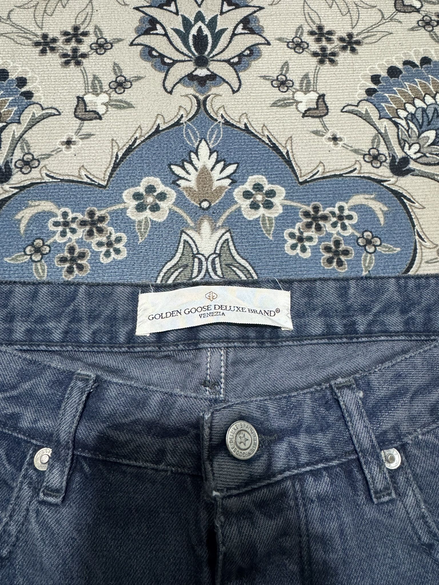 Designer × Golden Goose Golden Goose Deluxe Brand Venezia DB Happy Classic Jeans Size US 31 - 4 Thumbnail