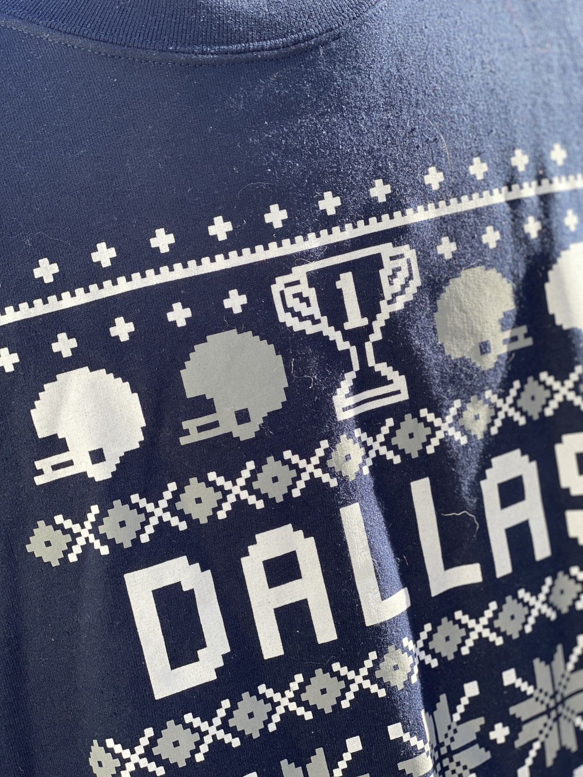 Gildan Men’s Dallas Cowboys Winter Sweatshirt -2XL Size US XXL / EU 58 / 5 - 2 Preview